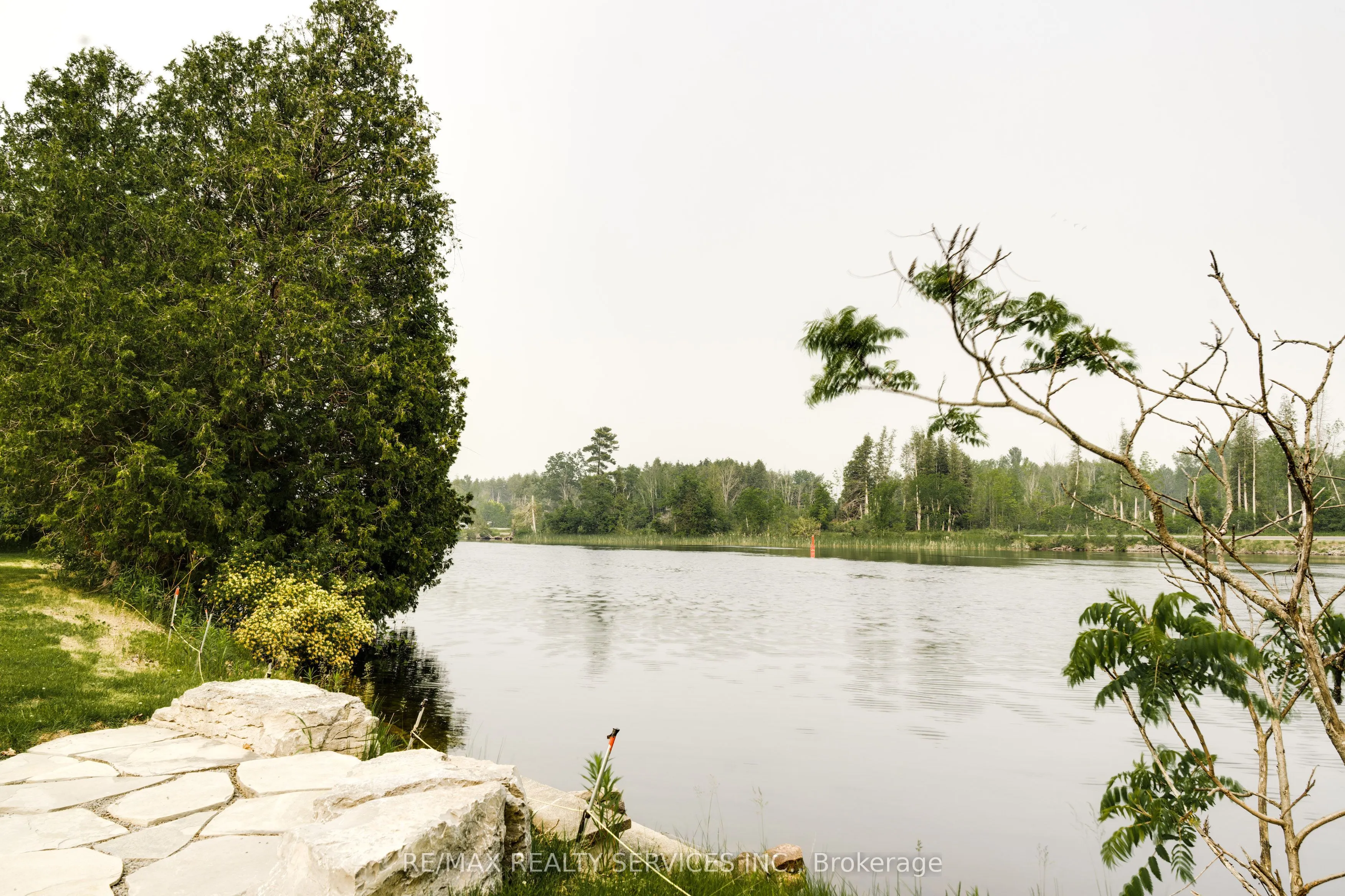 885 Glen Cedar Drive