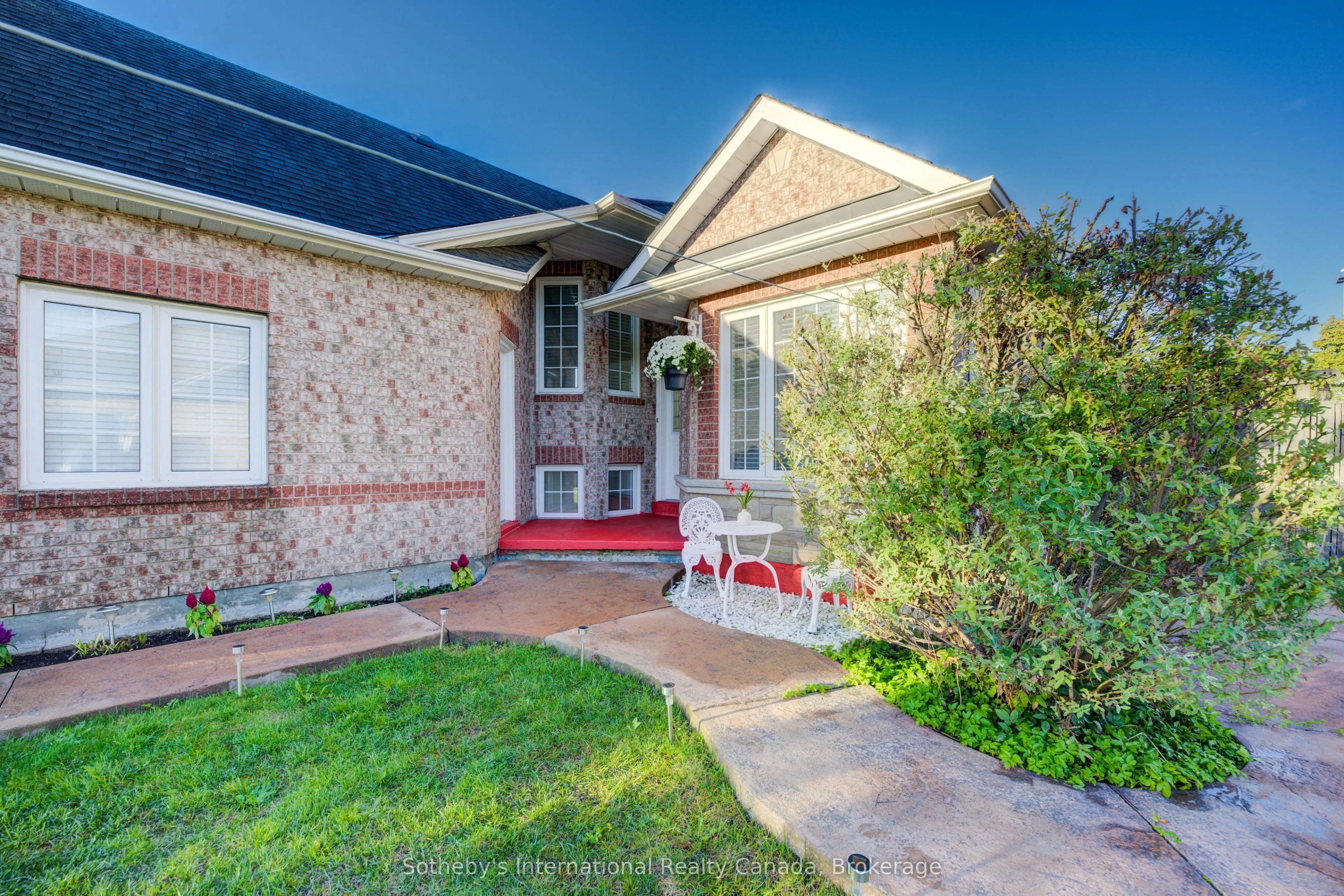 147 St. Lawrence Drive