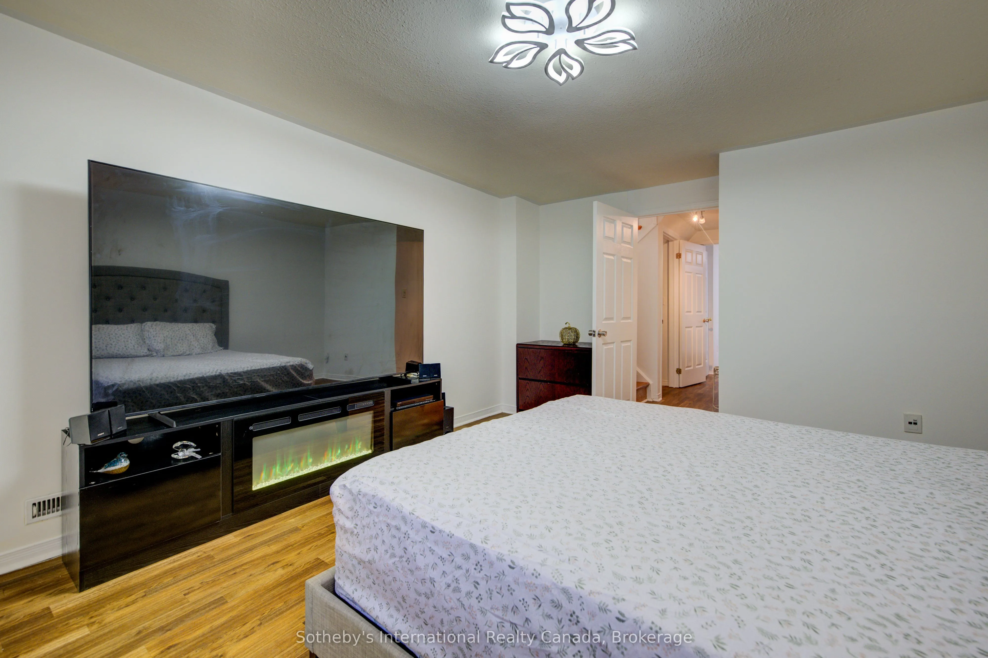 147 St. Lawrence Drive