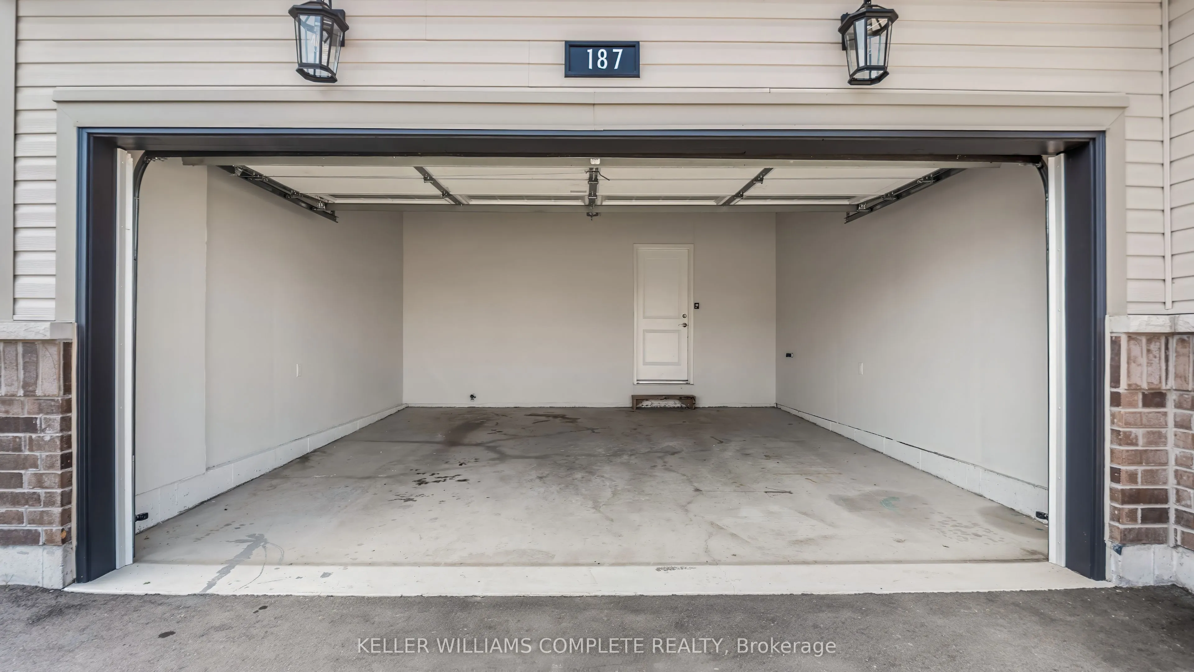 187 Tumblewood Place