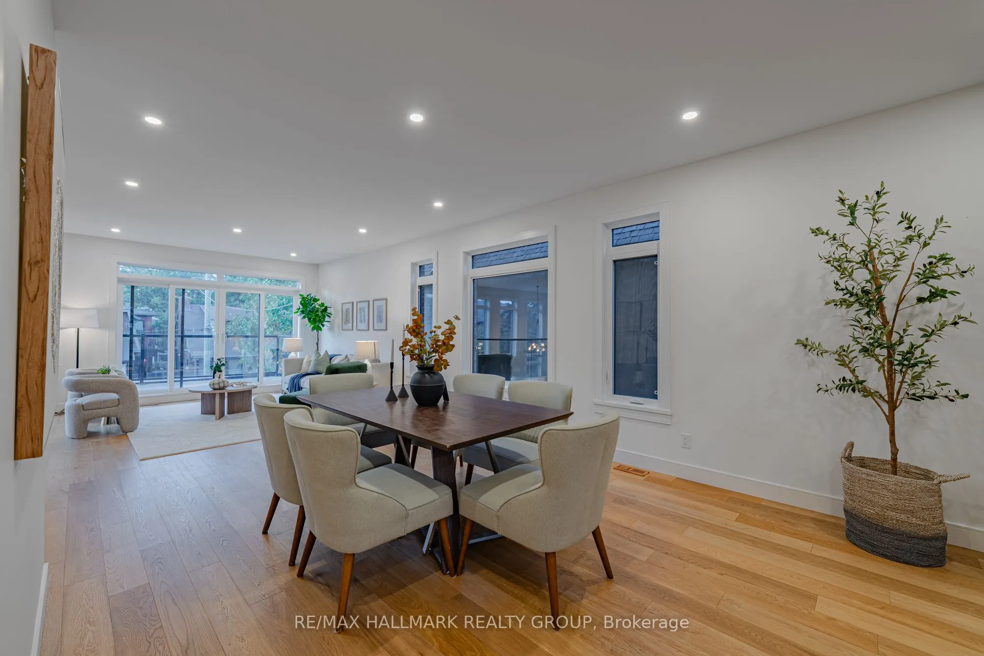 14 THORNTON Avenue