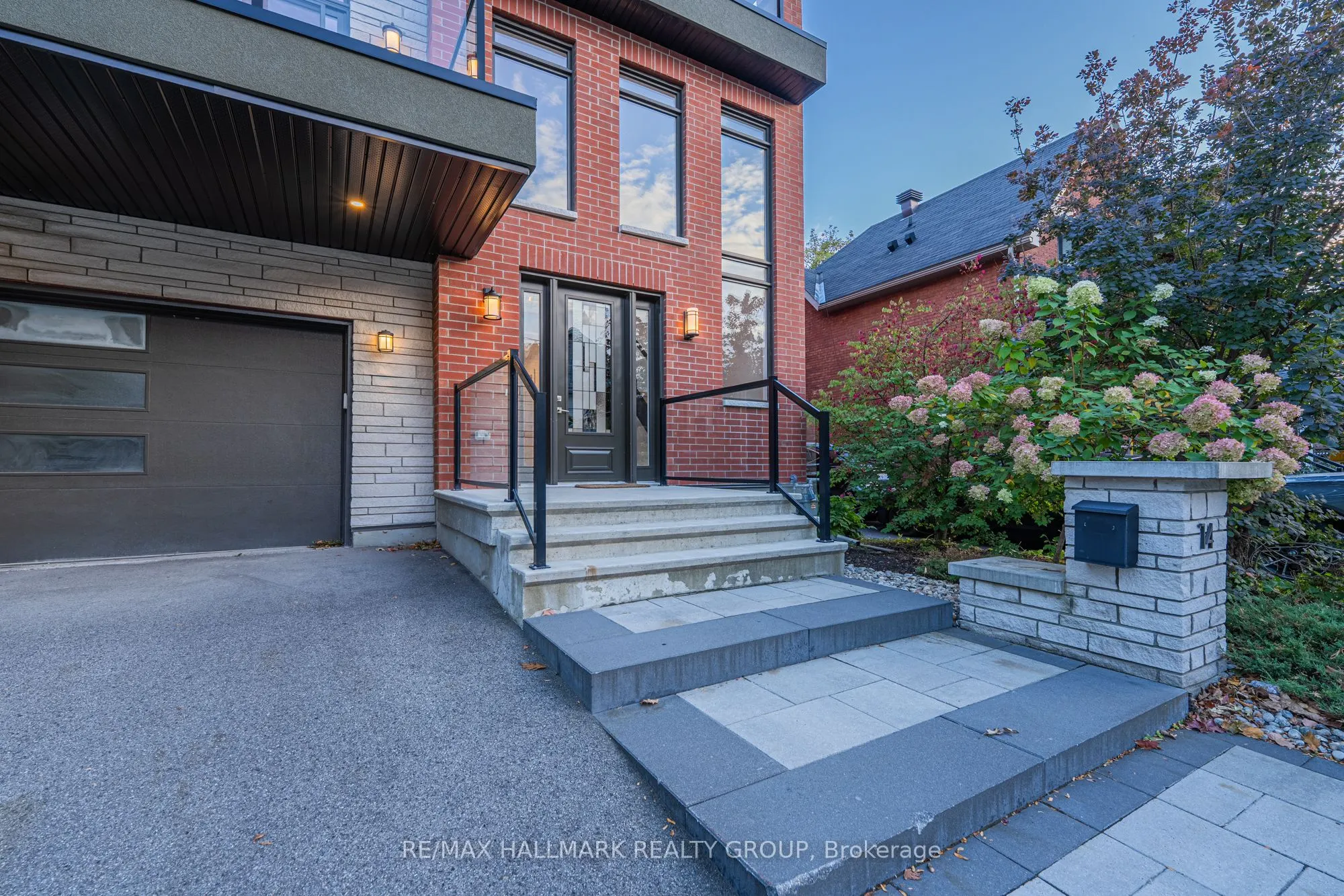14 THORNTON Avenue
