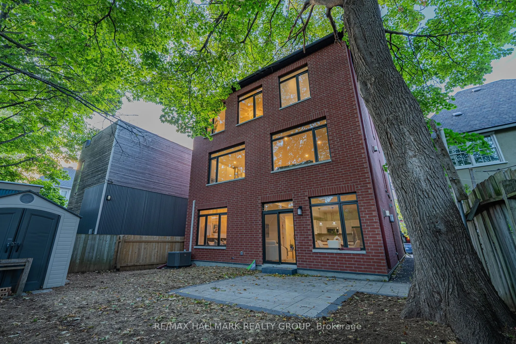 14 THORNTON Avenue