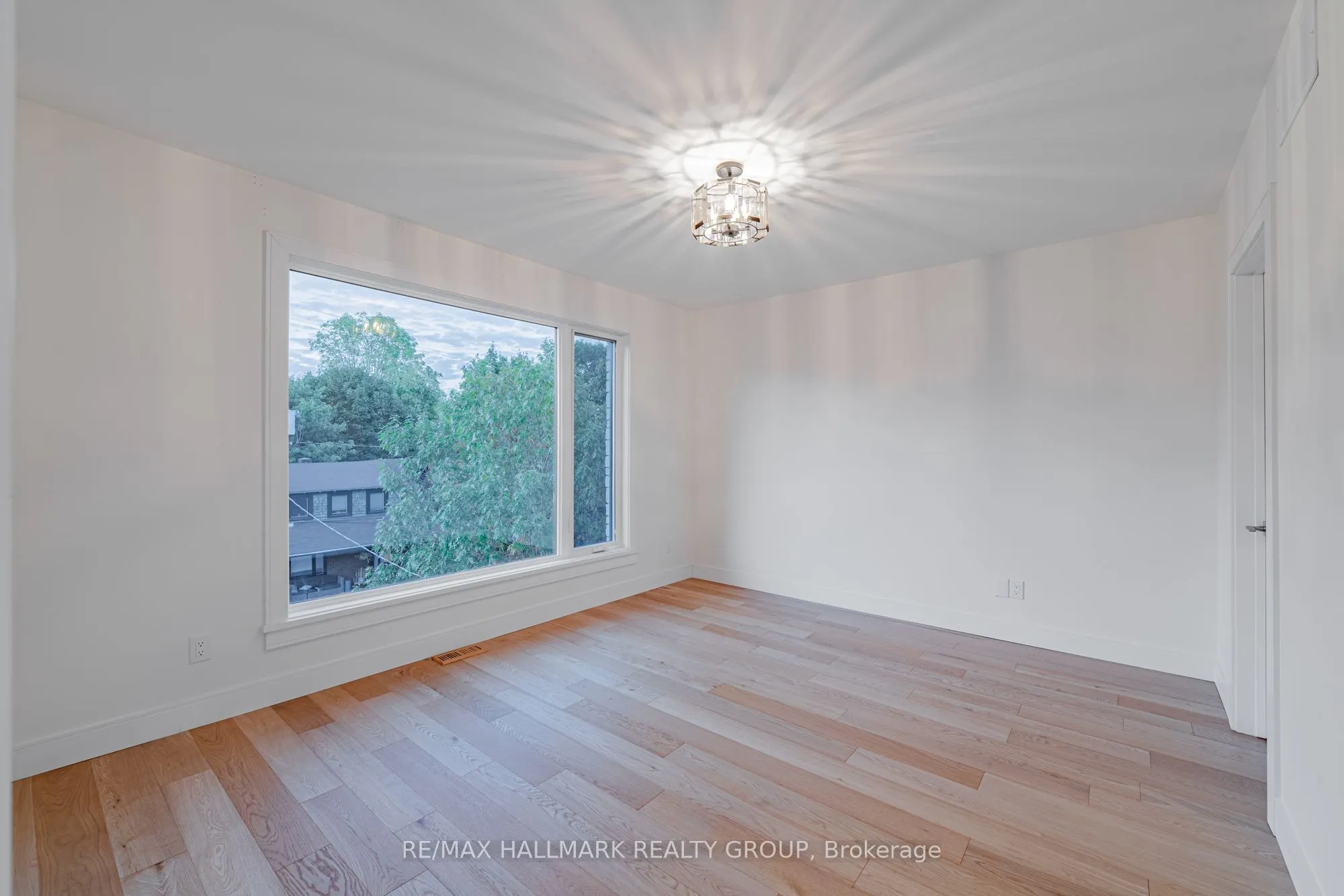 14 THORNTON Avenue