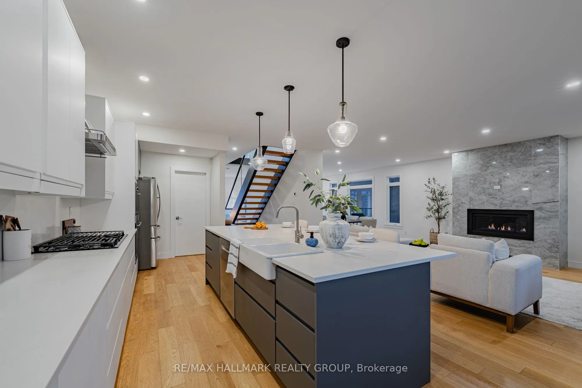 14 THORNTON Avenue