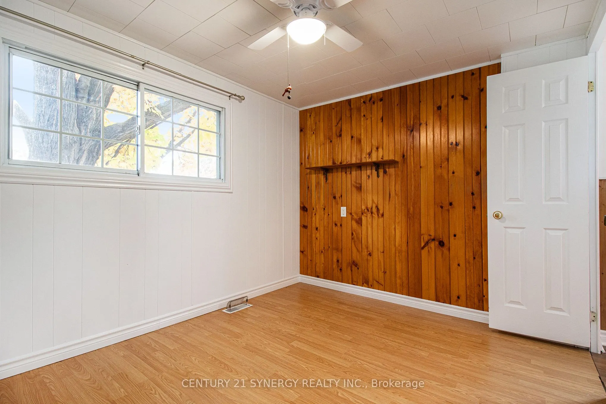 9 Bridle Path