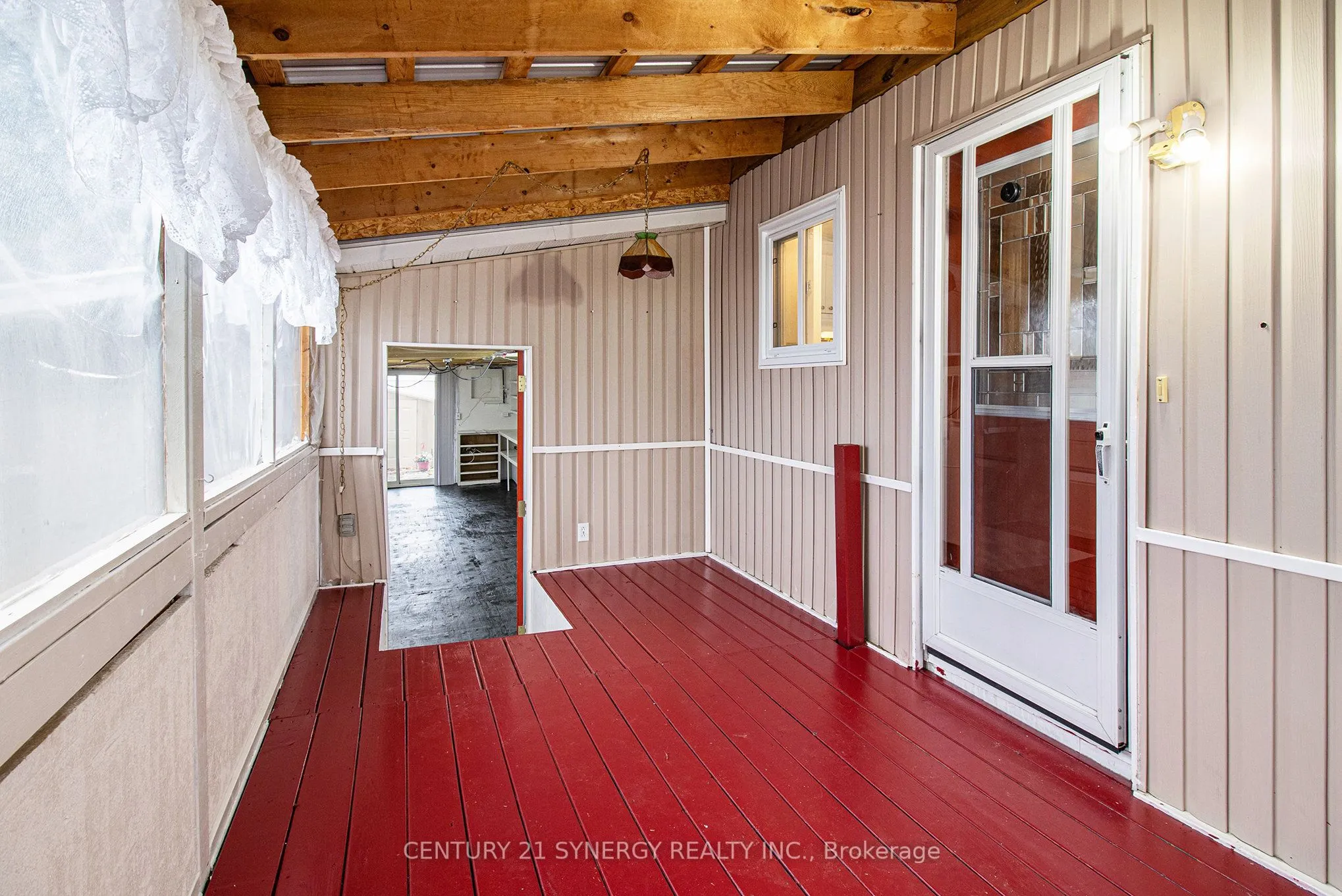 9 Bridle Path
