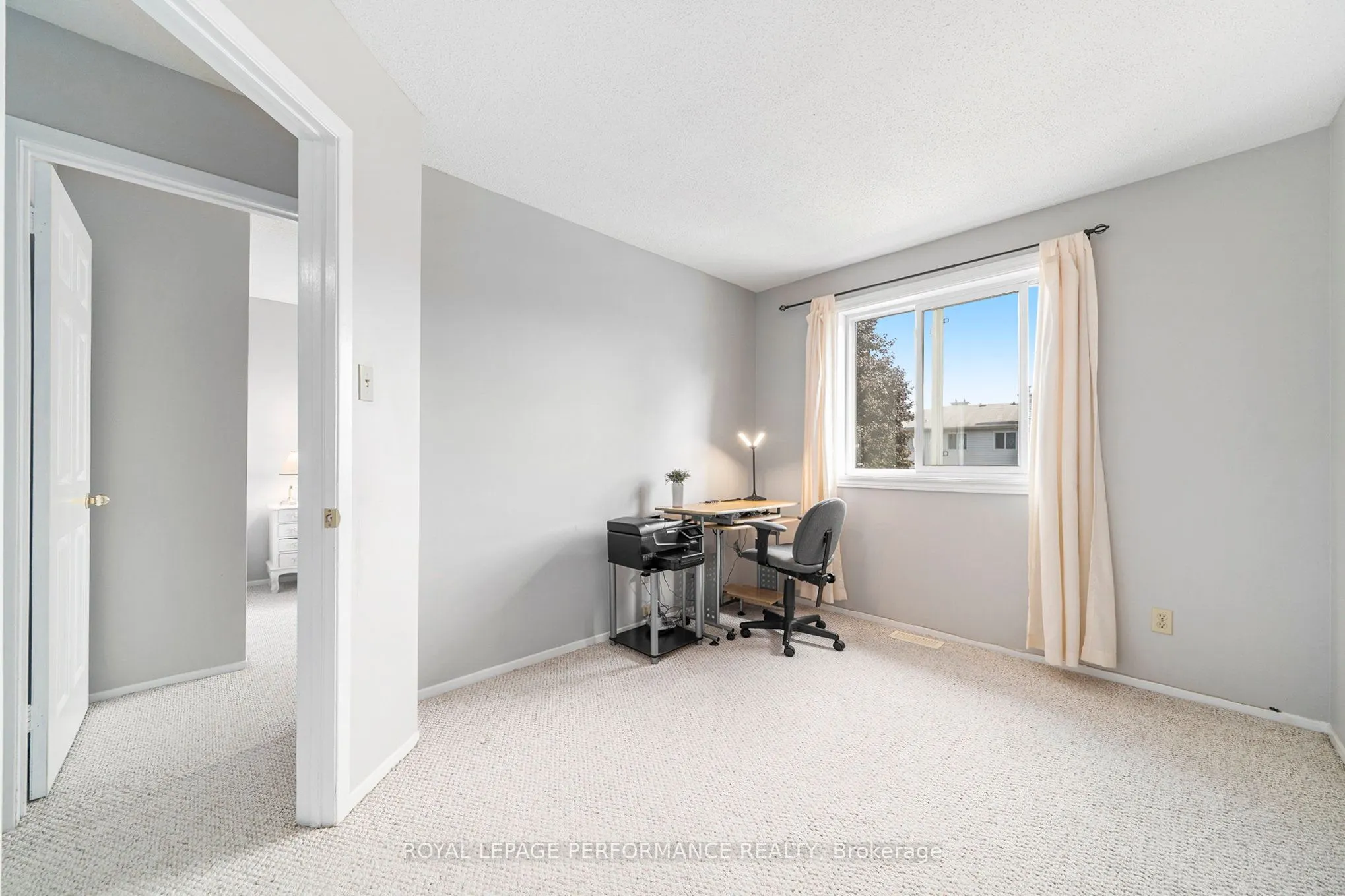 29 Hummingbird Crescent
