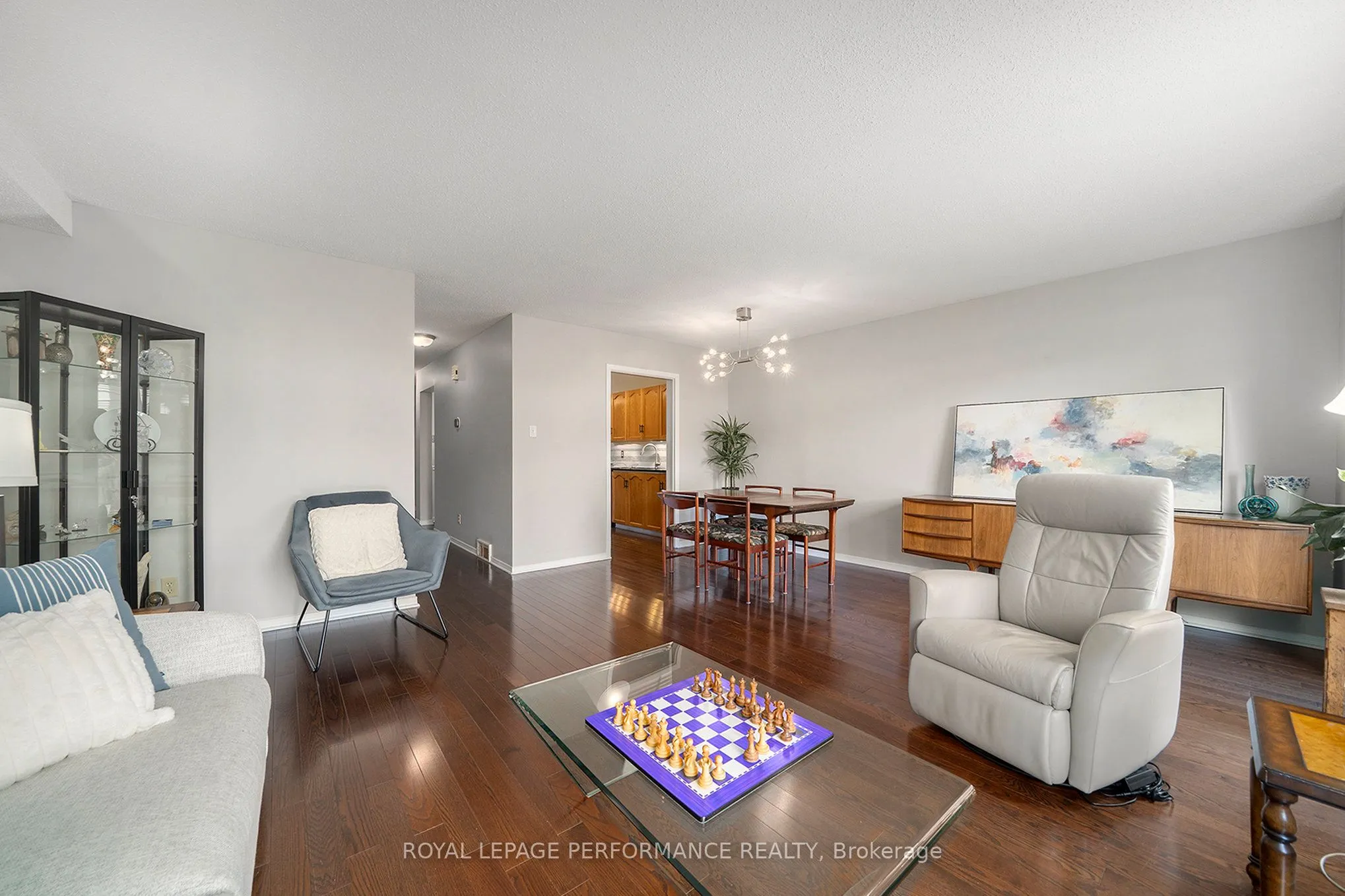 29 Hummingbird Crescent