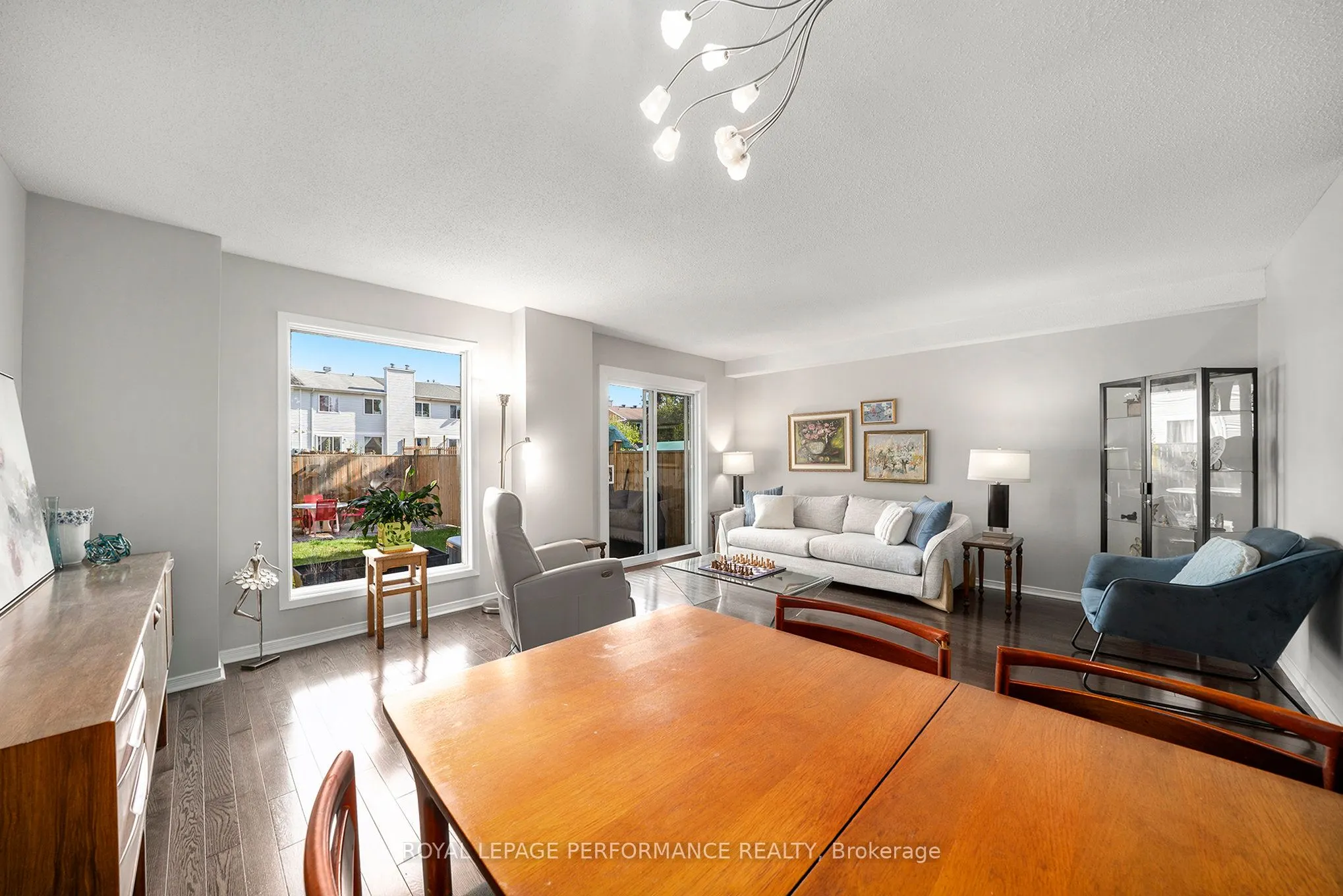29 Hummingbird Crescent