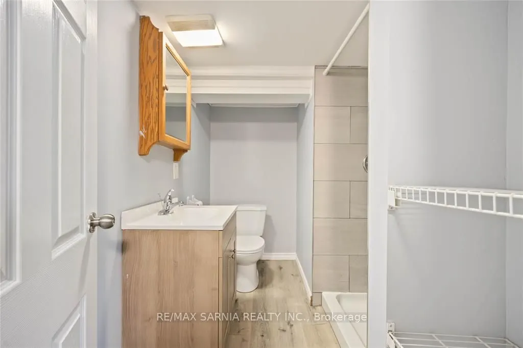215 ELGIN Street