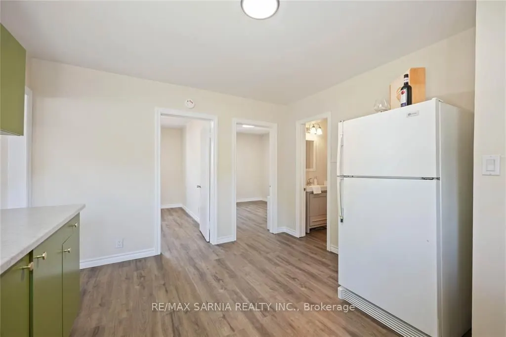215 ELGIN Street