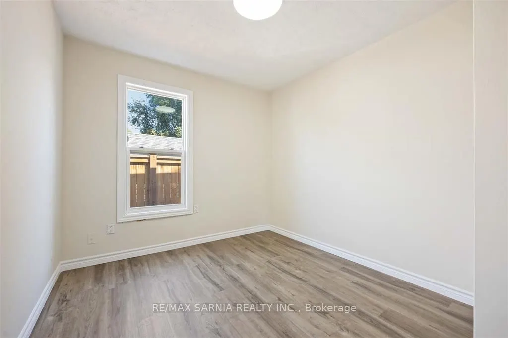 215 ELGIN Street