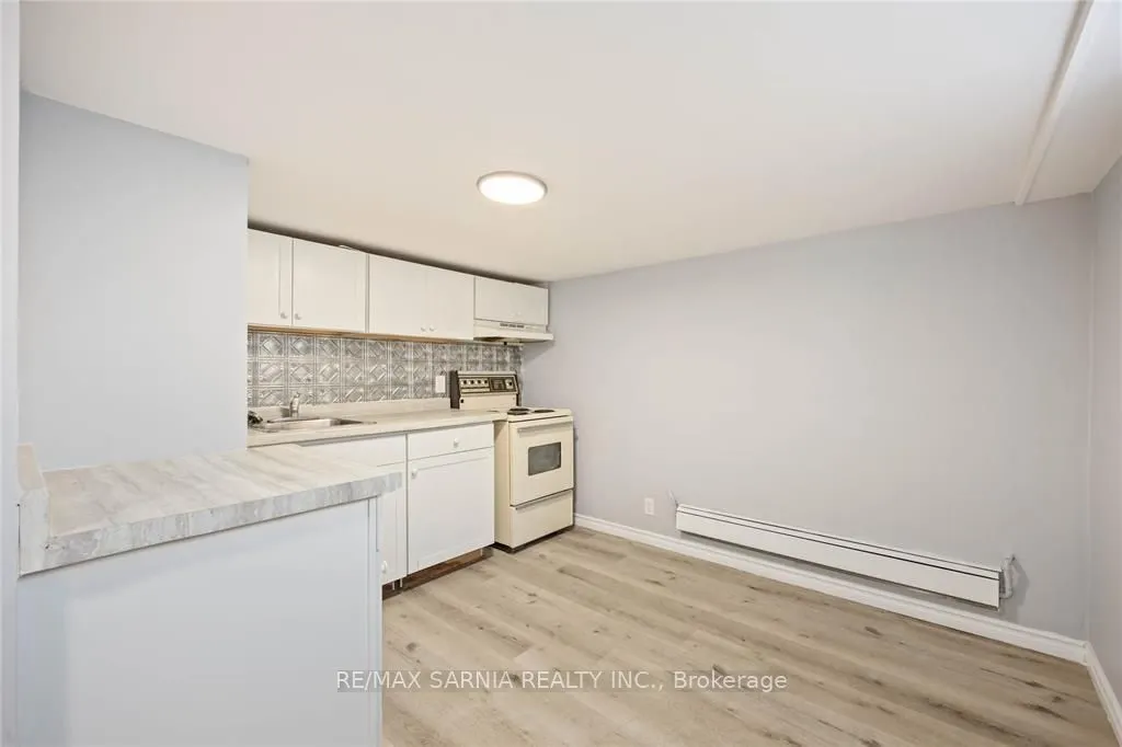 215 ELGIN Street