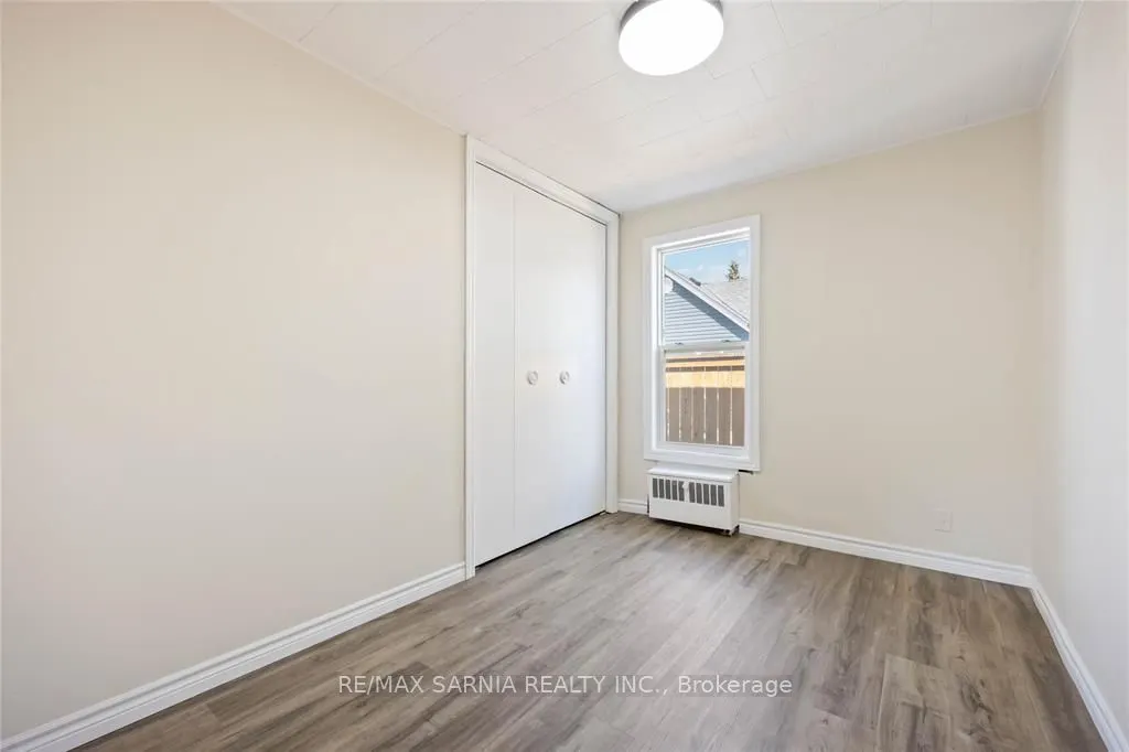 215 ELGIN Street