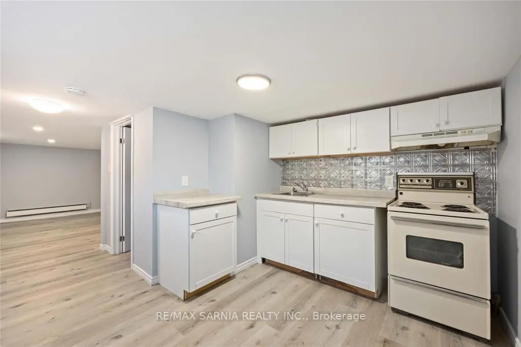 215 ELGIN Street