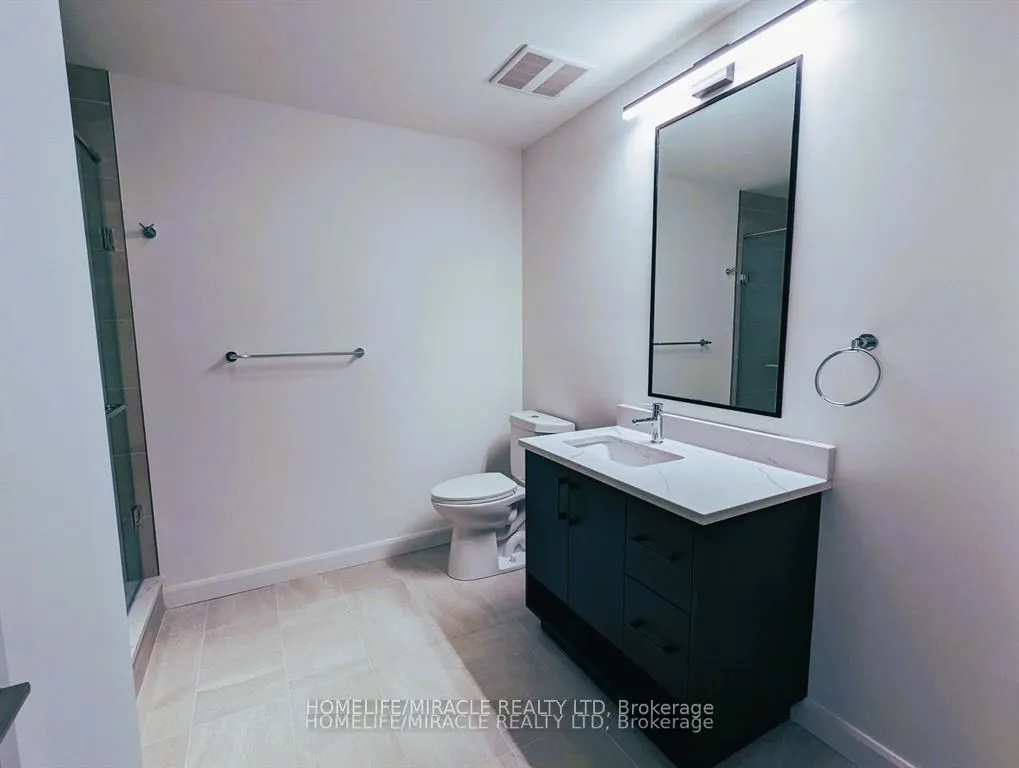 741 King Street W, #306