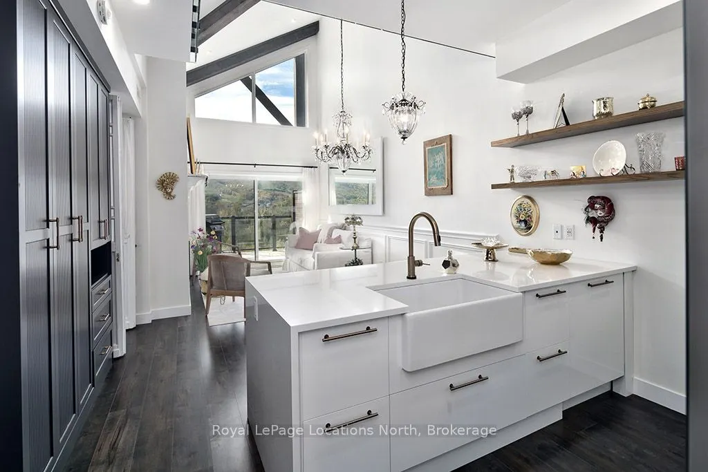 18 Beckwith Lane, #404