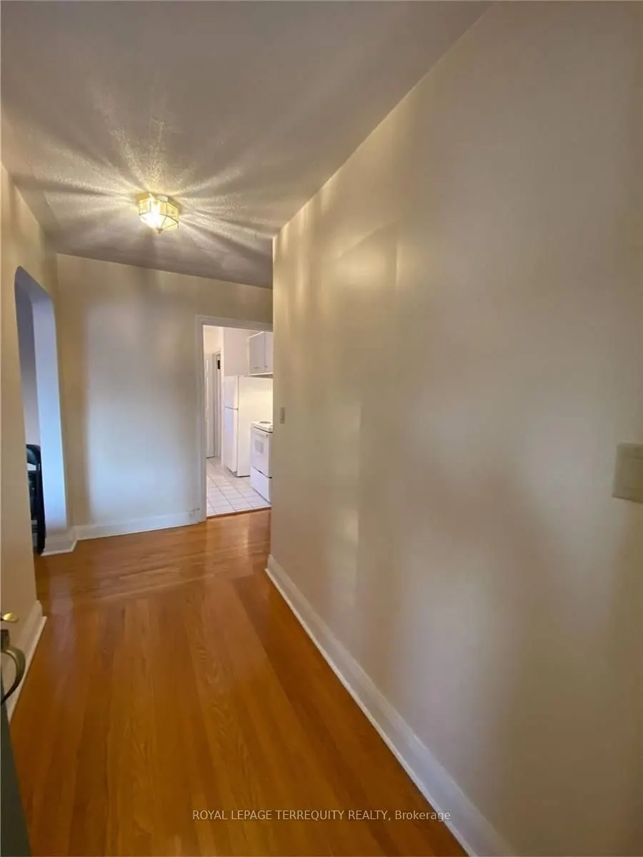 42 Brook Road S