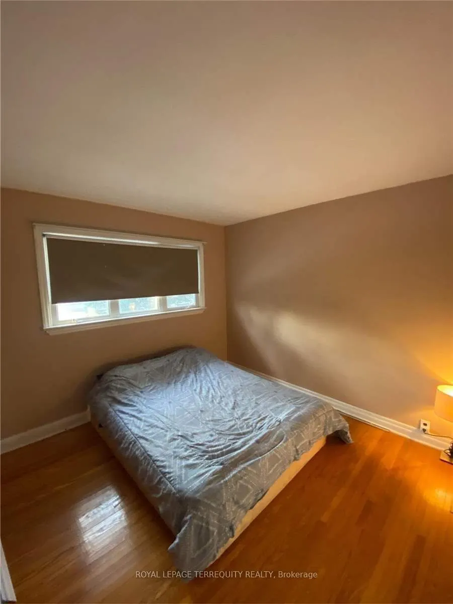42 Brook Road S