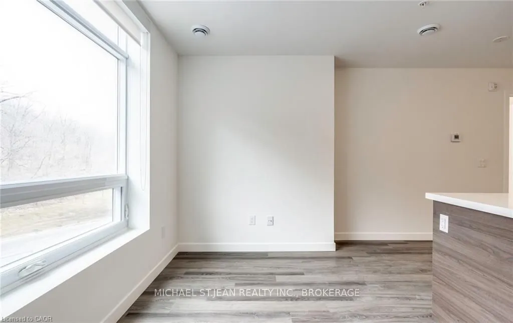 479 Charlton Avenue E, #102