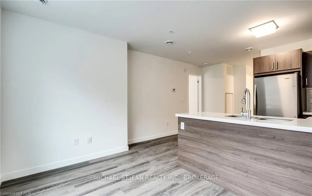 479 Charlton Avenue E, #102