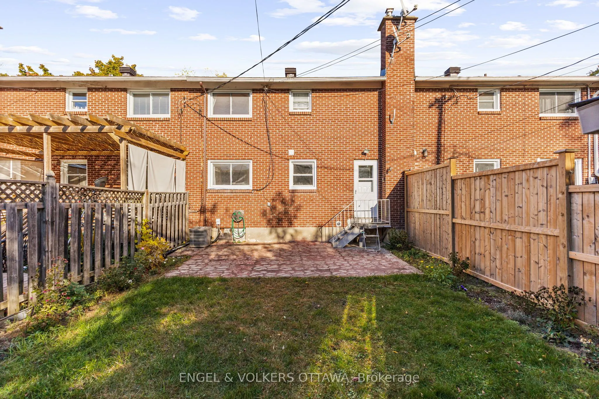 838 Borthwick Avenue