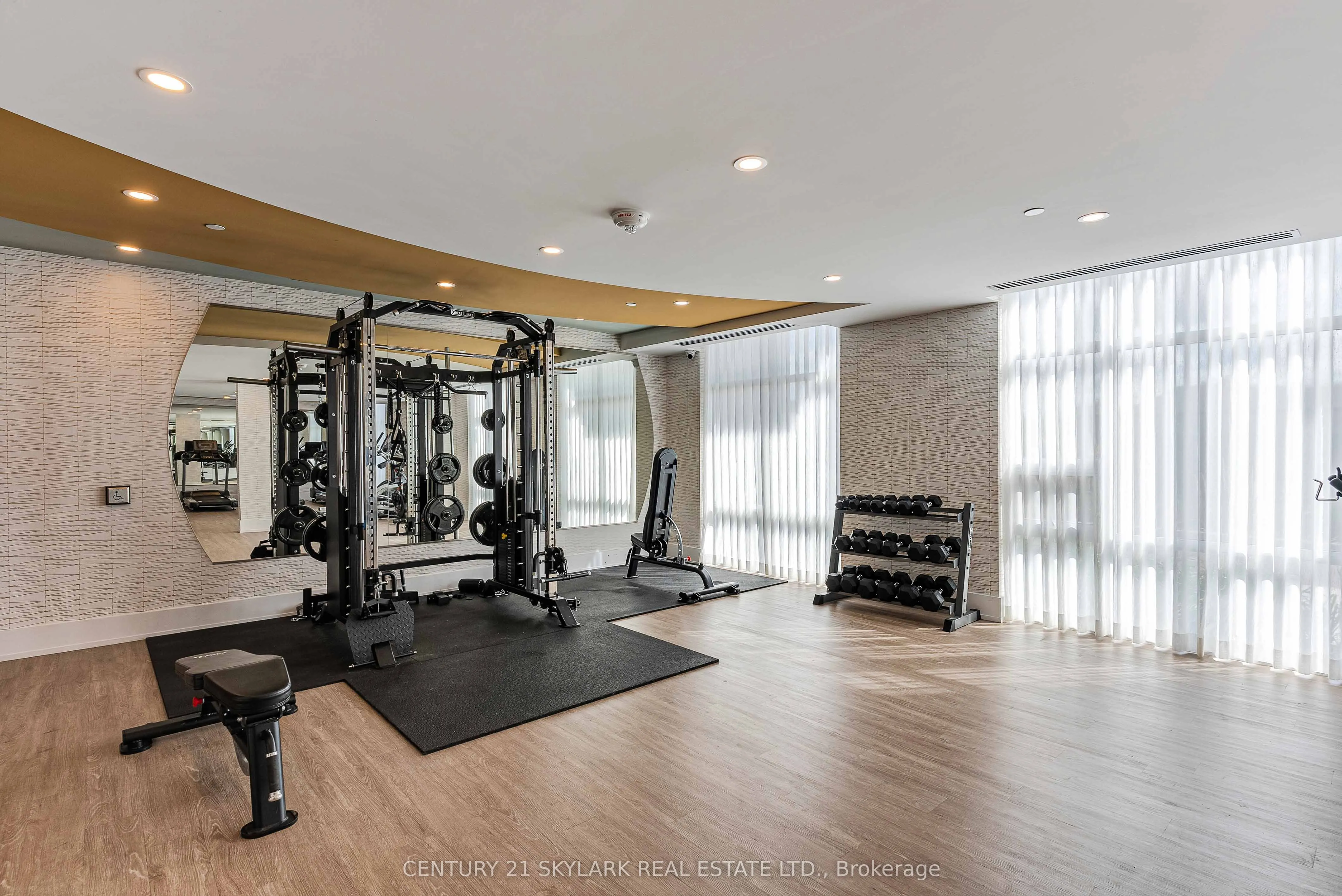 460 Dundas Street E, #701