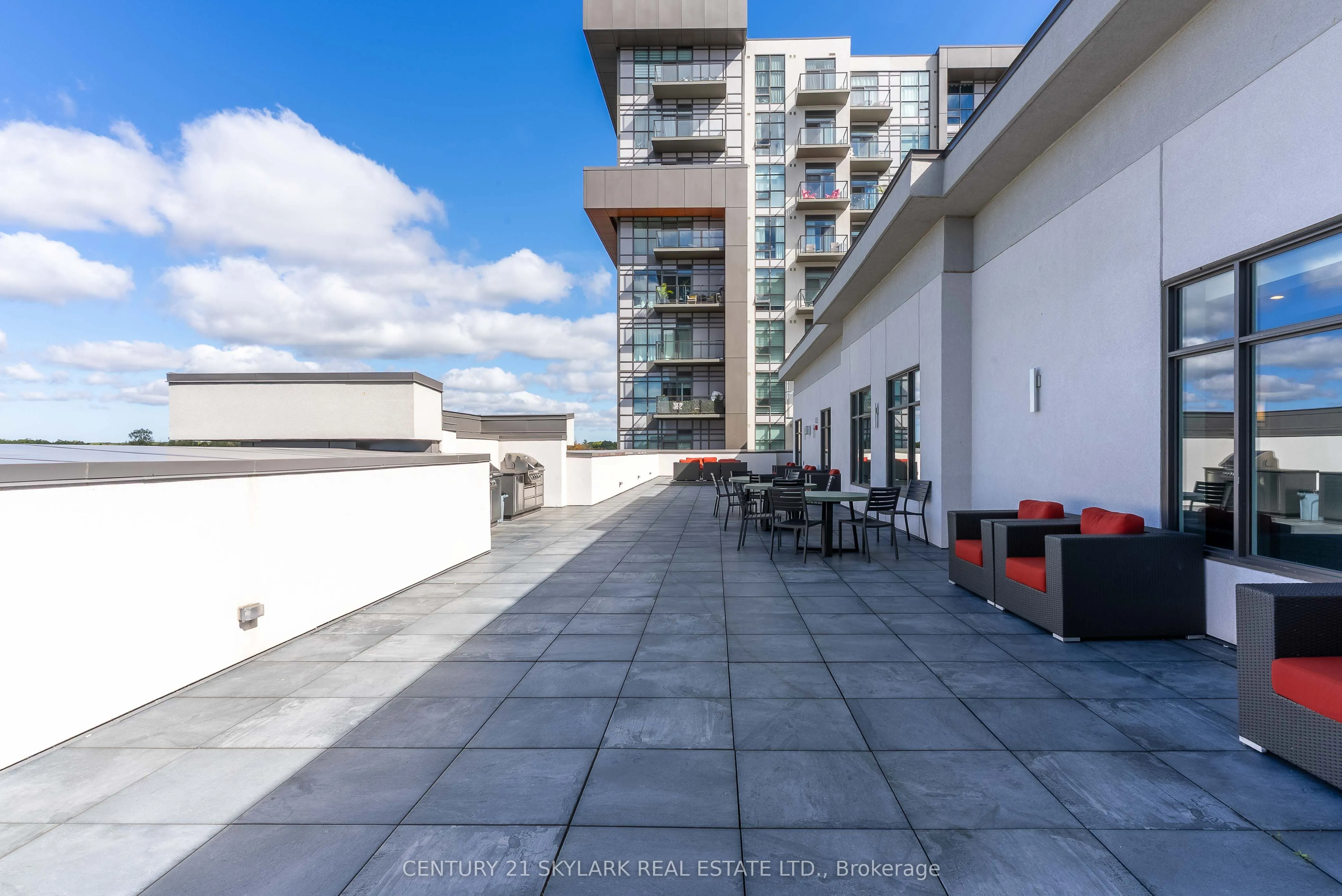 460 Dundas Street E, #701
