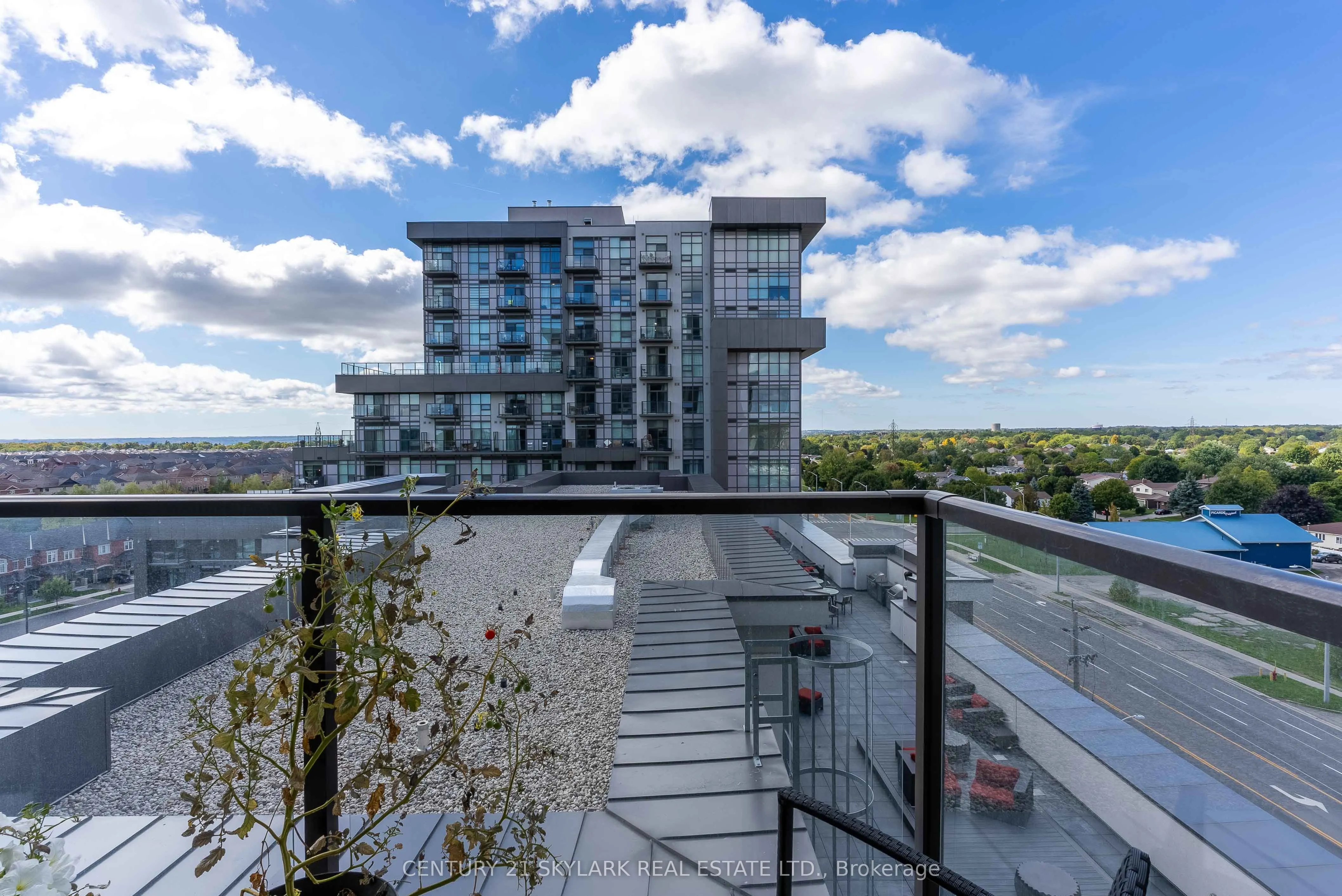 460 Dundas Street E, #701