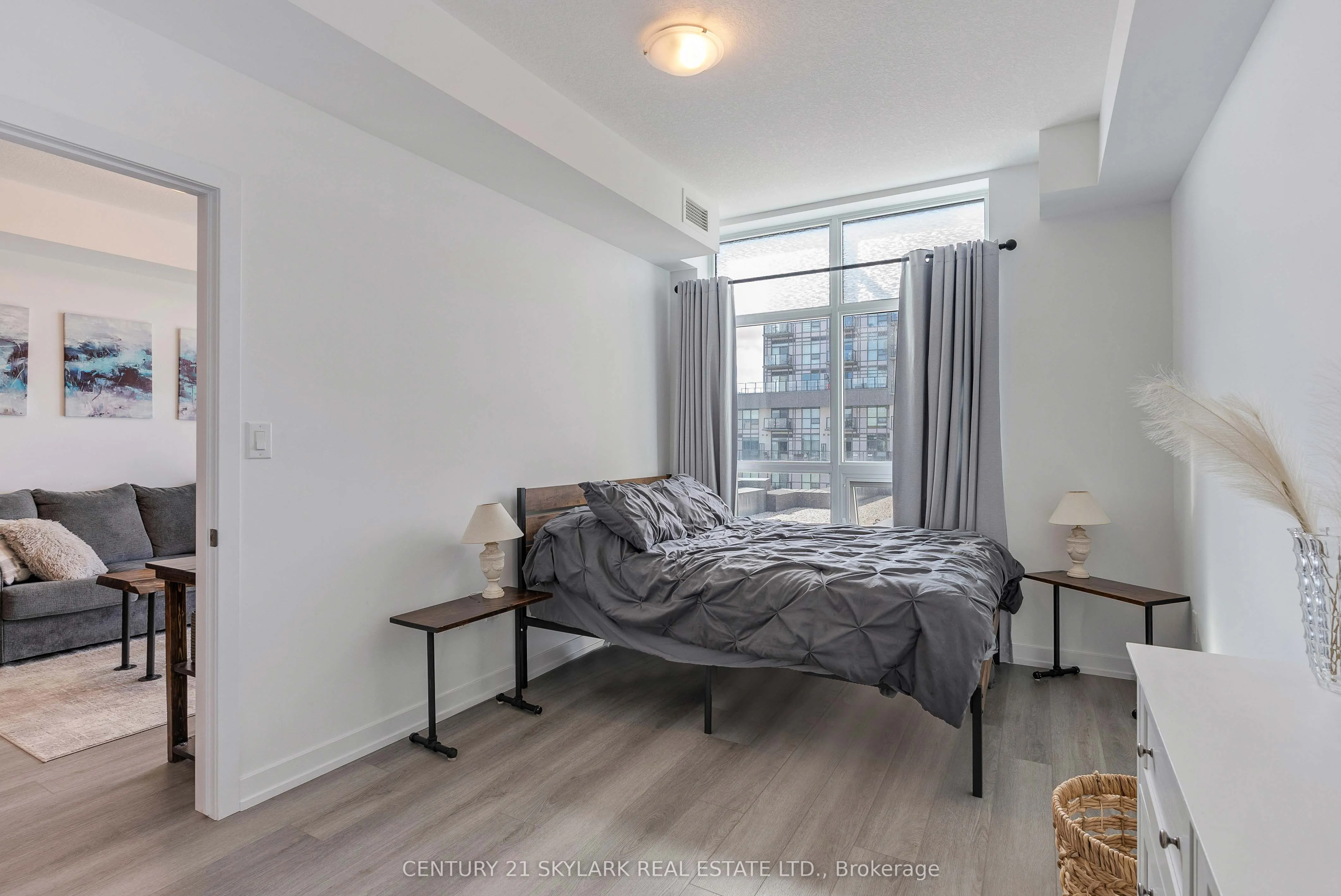 460 Dundas Street E, #701