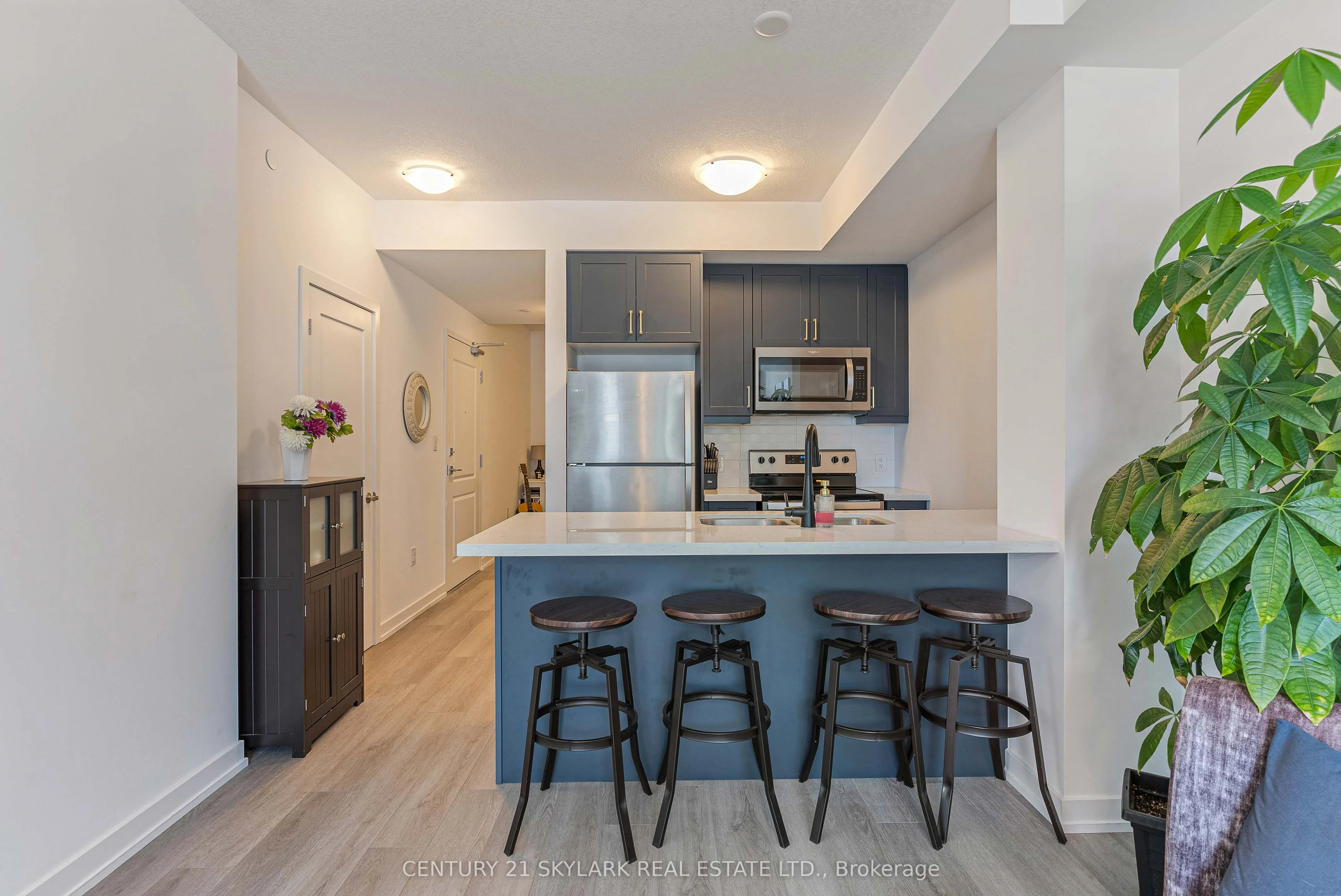 460 Dundas Street E, #701