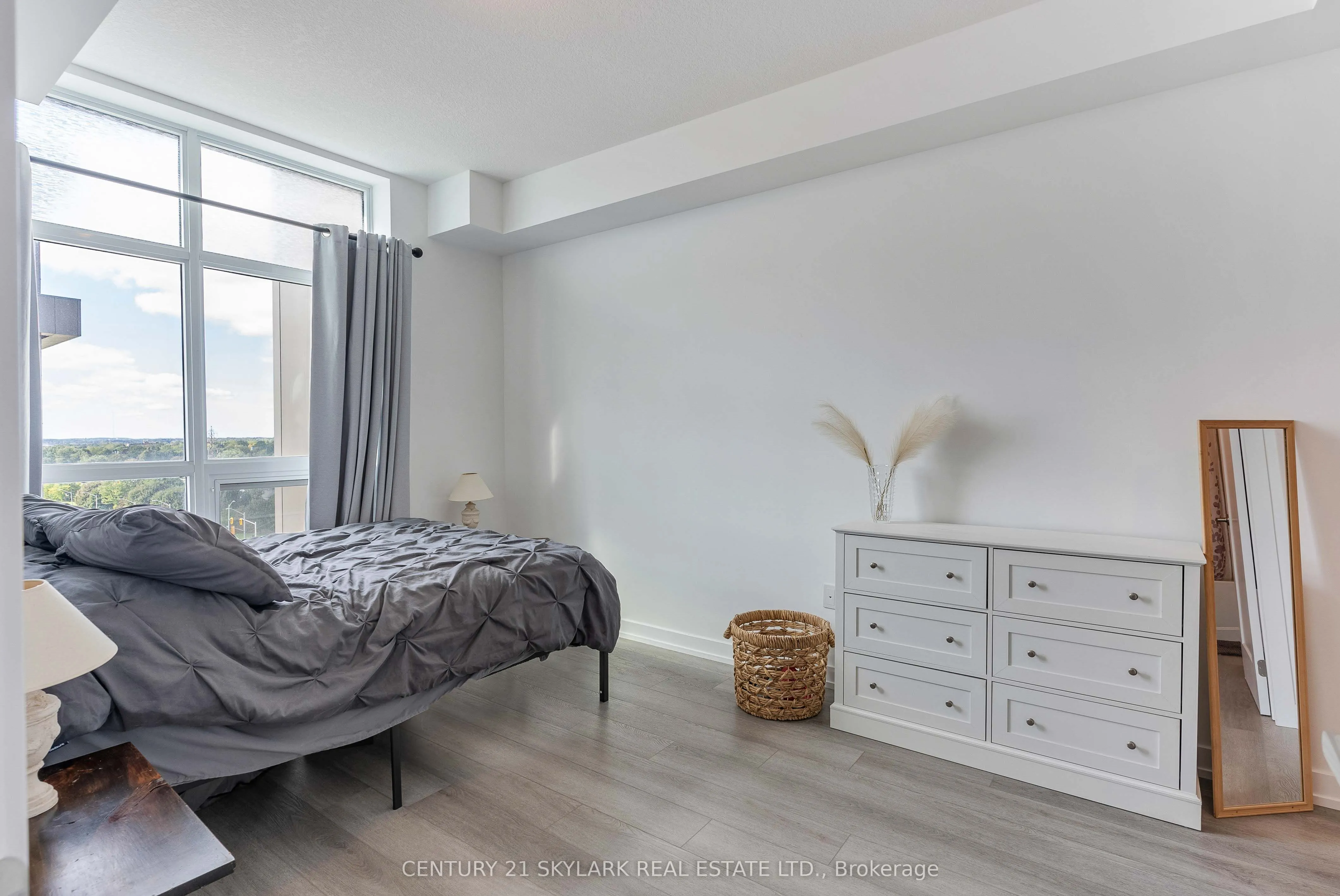 460 Dundas Street E, #701