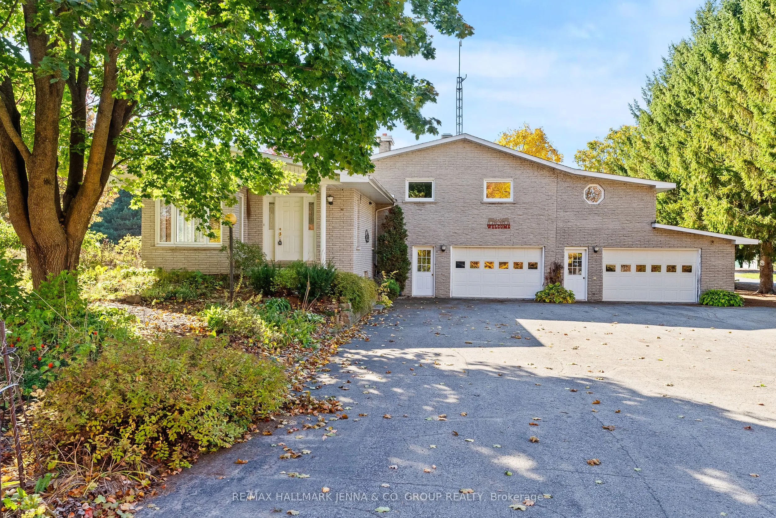 2928 Seguin Road