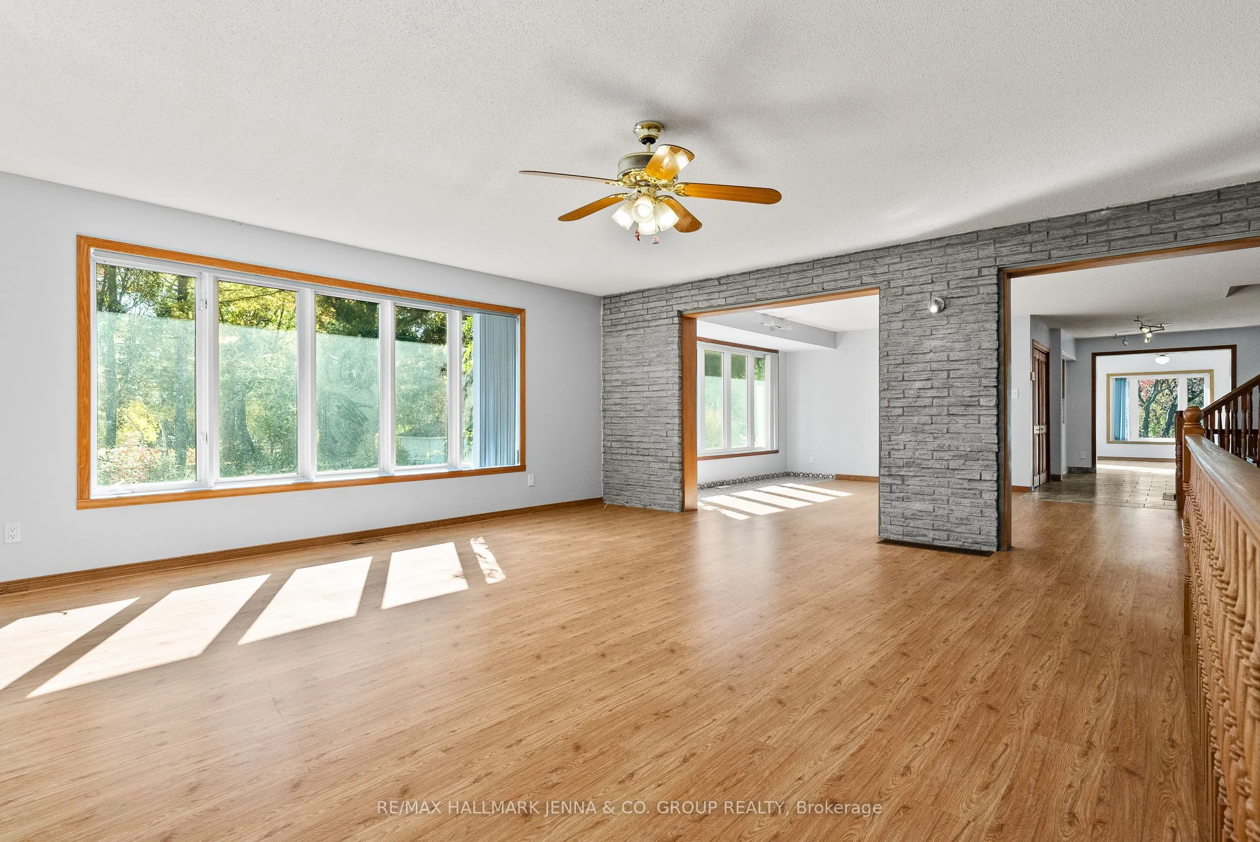 2928 Seguin Road