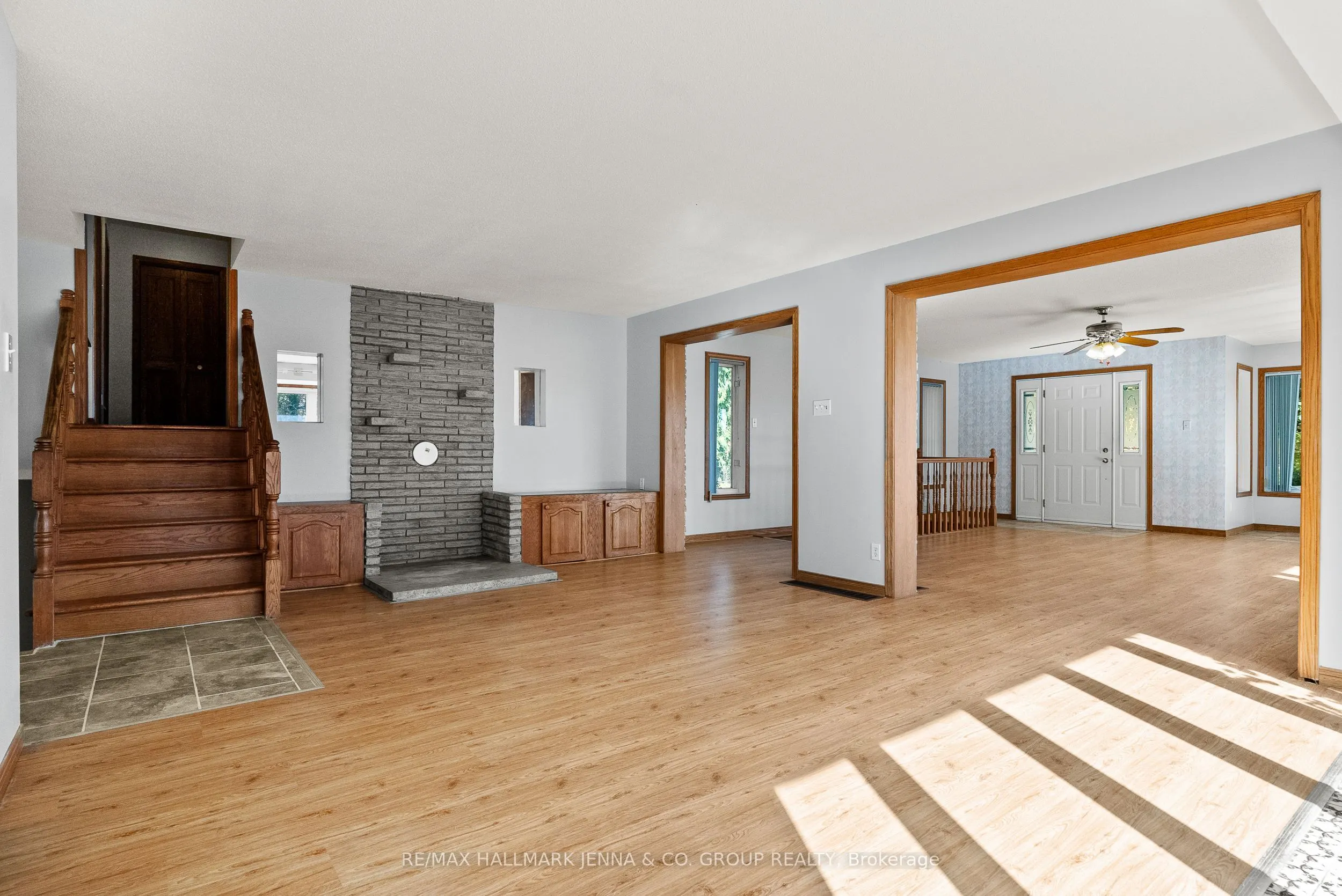 2928 Seguin Road