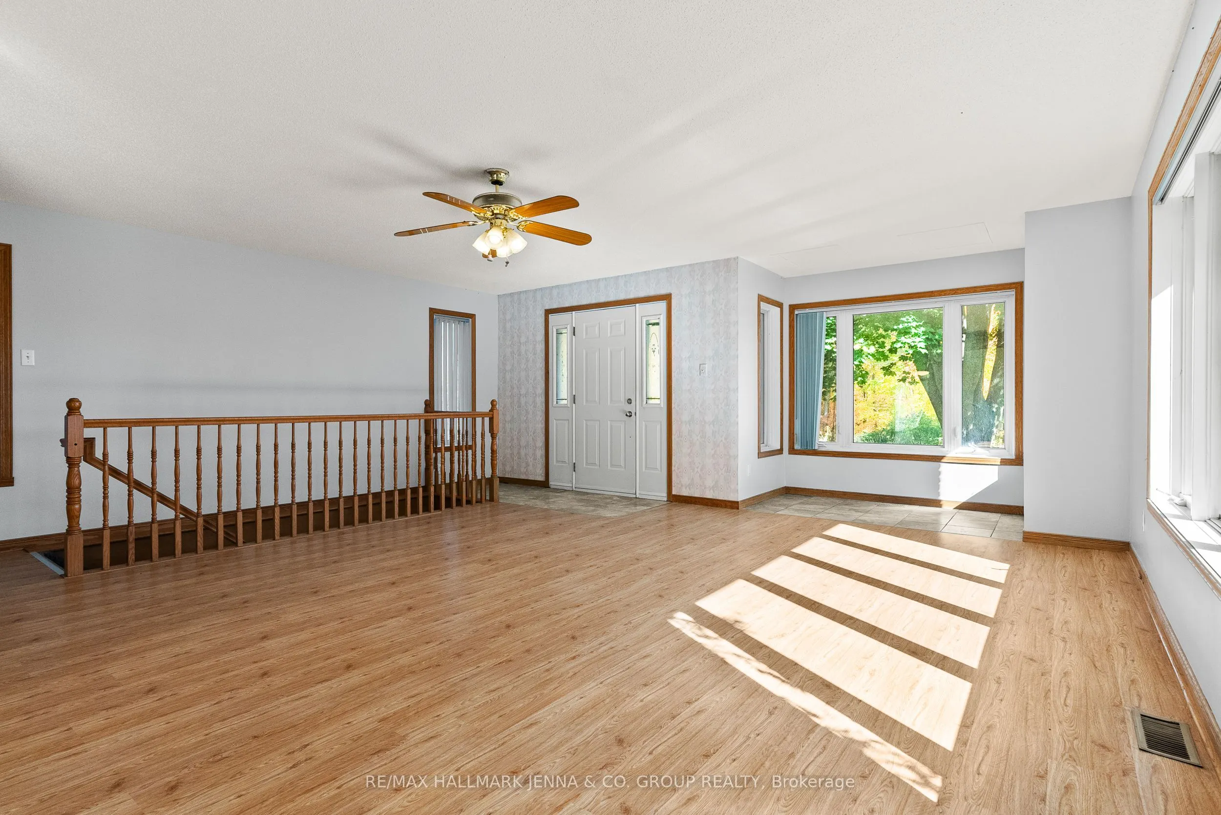 2928 Seguin Road