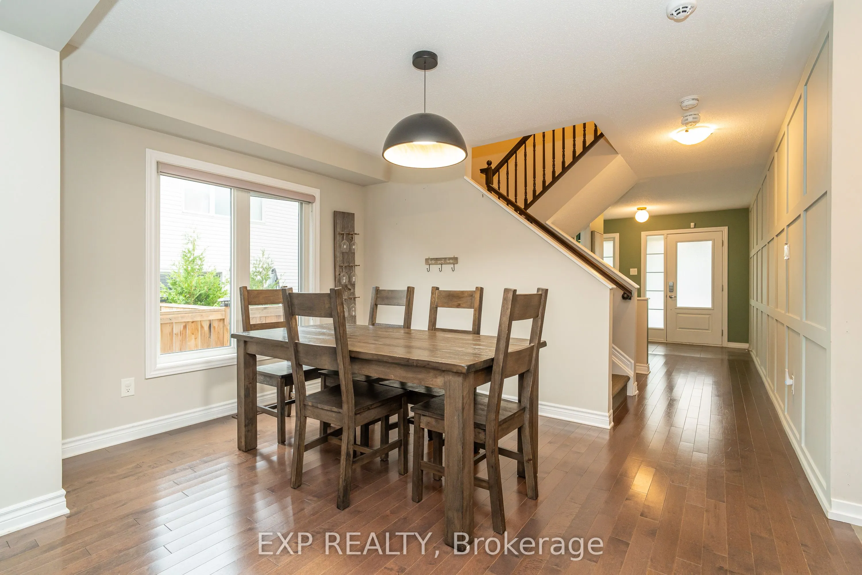 3545 Woodroffe Avenue