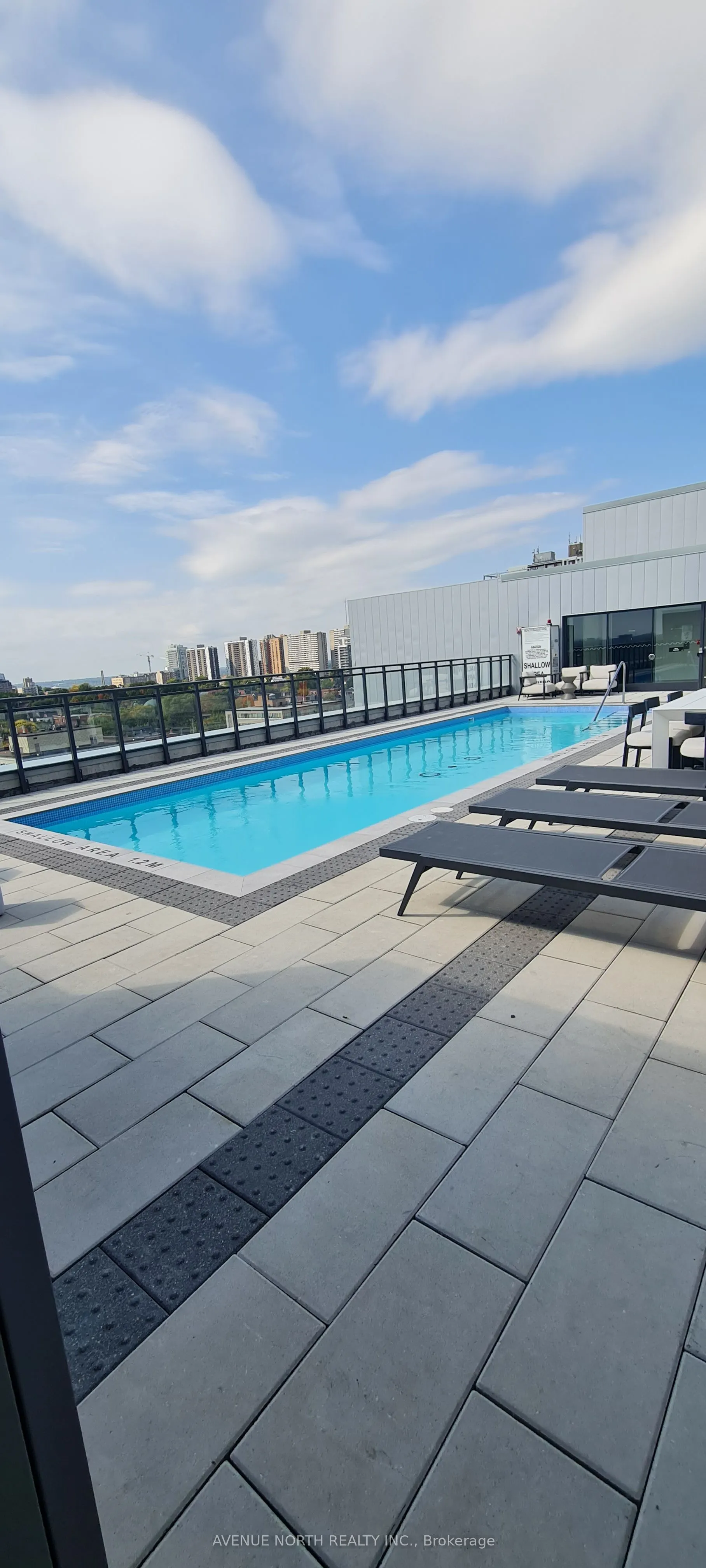 10 JAMES Street, #809/LPH9