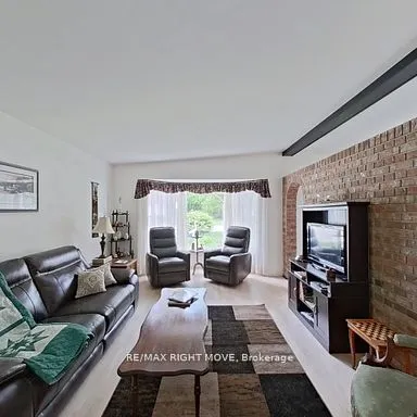4 Maypark Drive