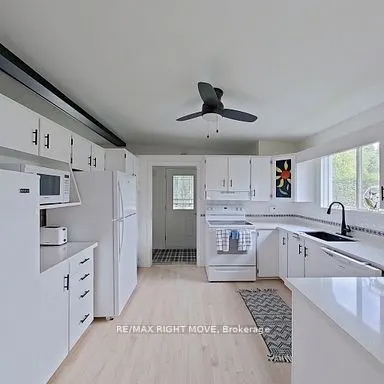 4 Maypark Drive