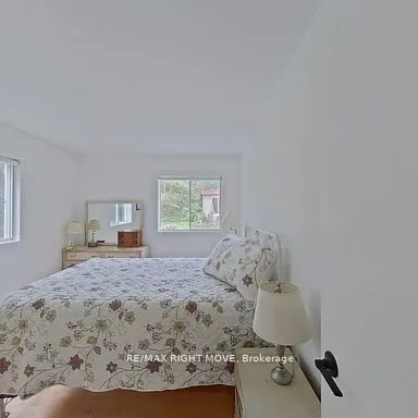 4 Maypark Drive
