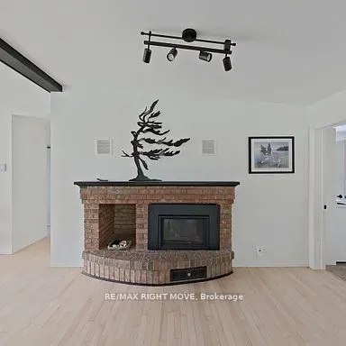 4 Maypark Drive