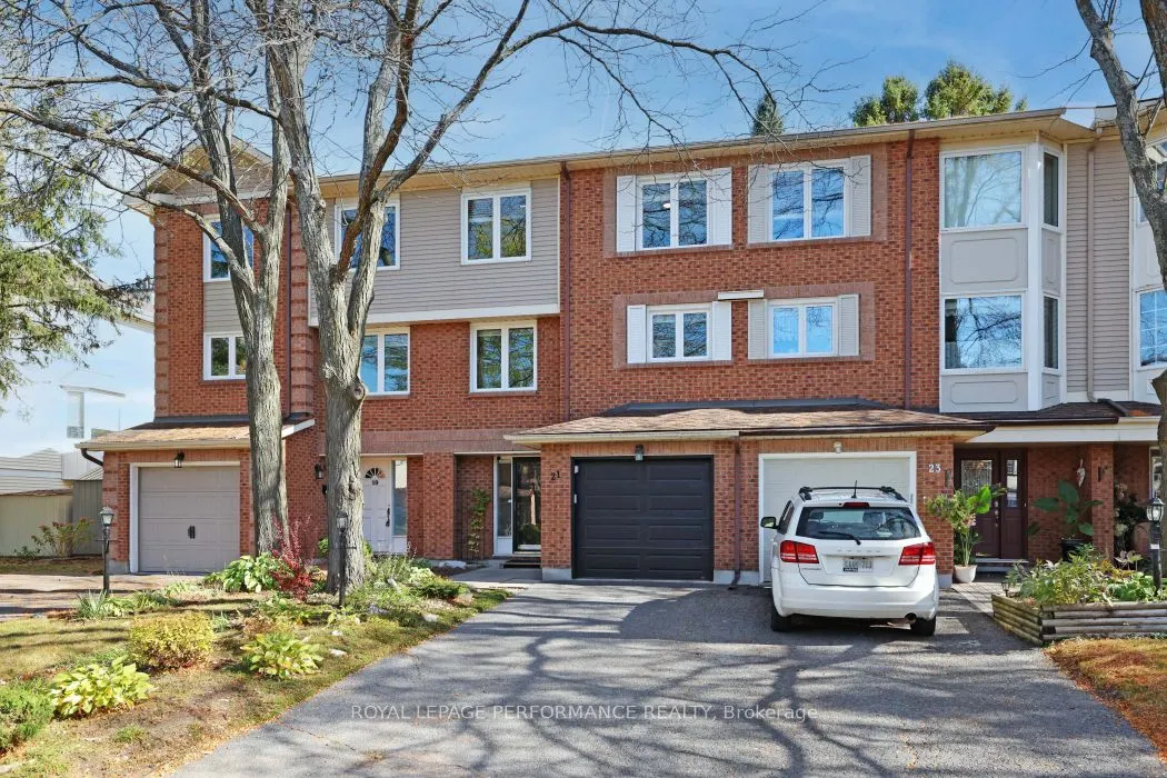 21 Arbordale Crescent