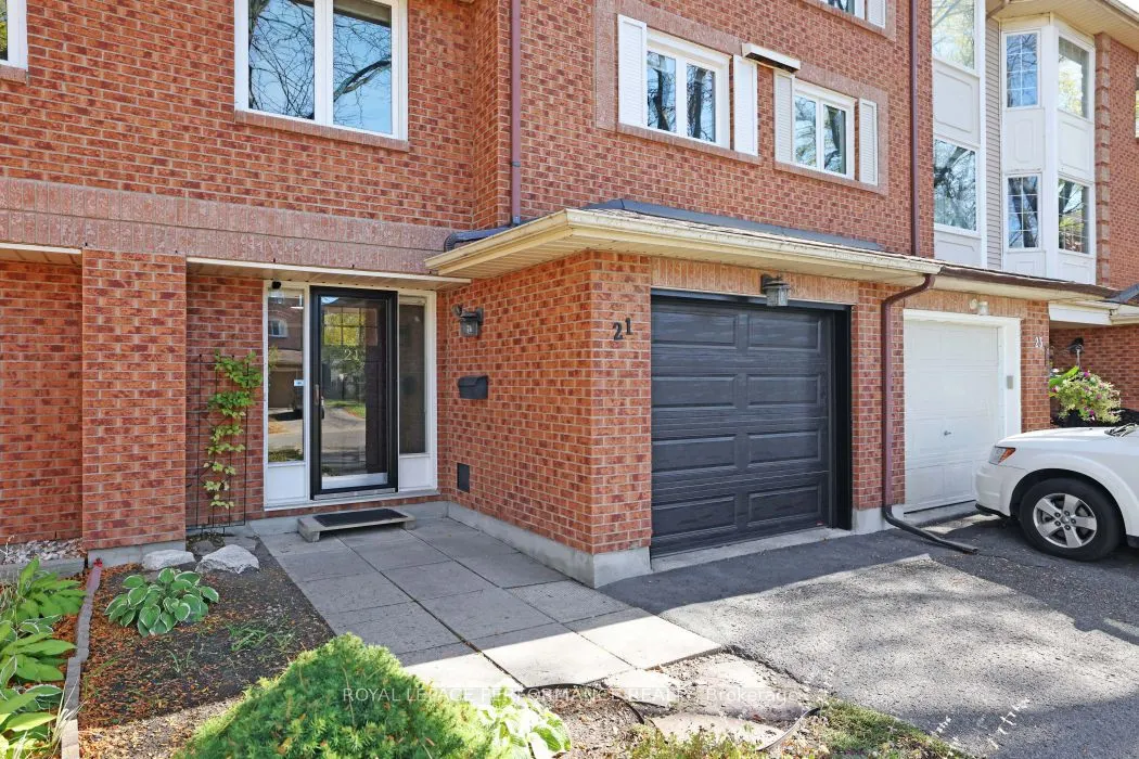 21 Arbordale Crescent