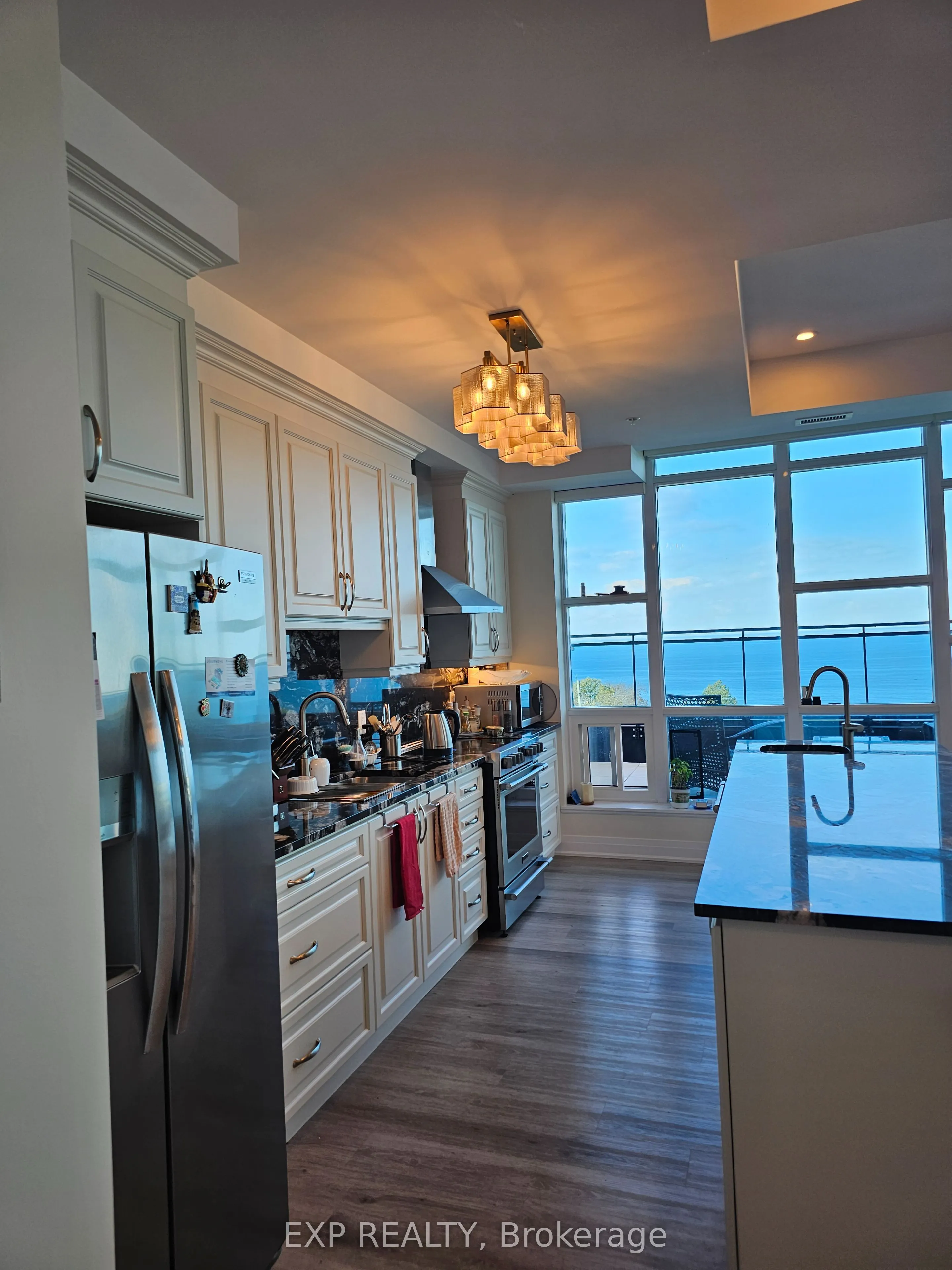 16 Concord Place, #640
