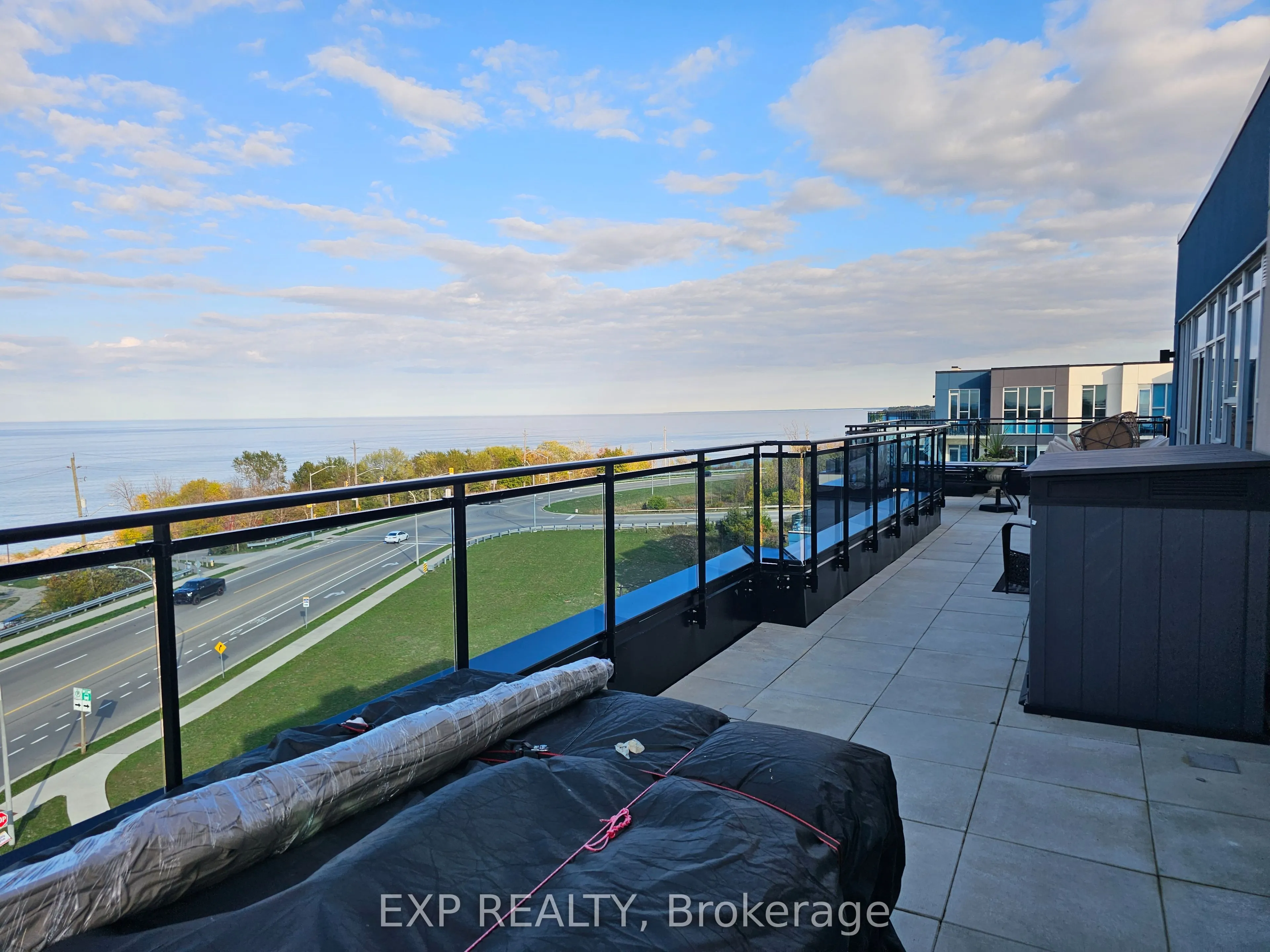 16 Concord Place, #640