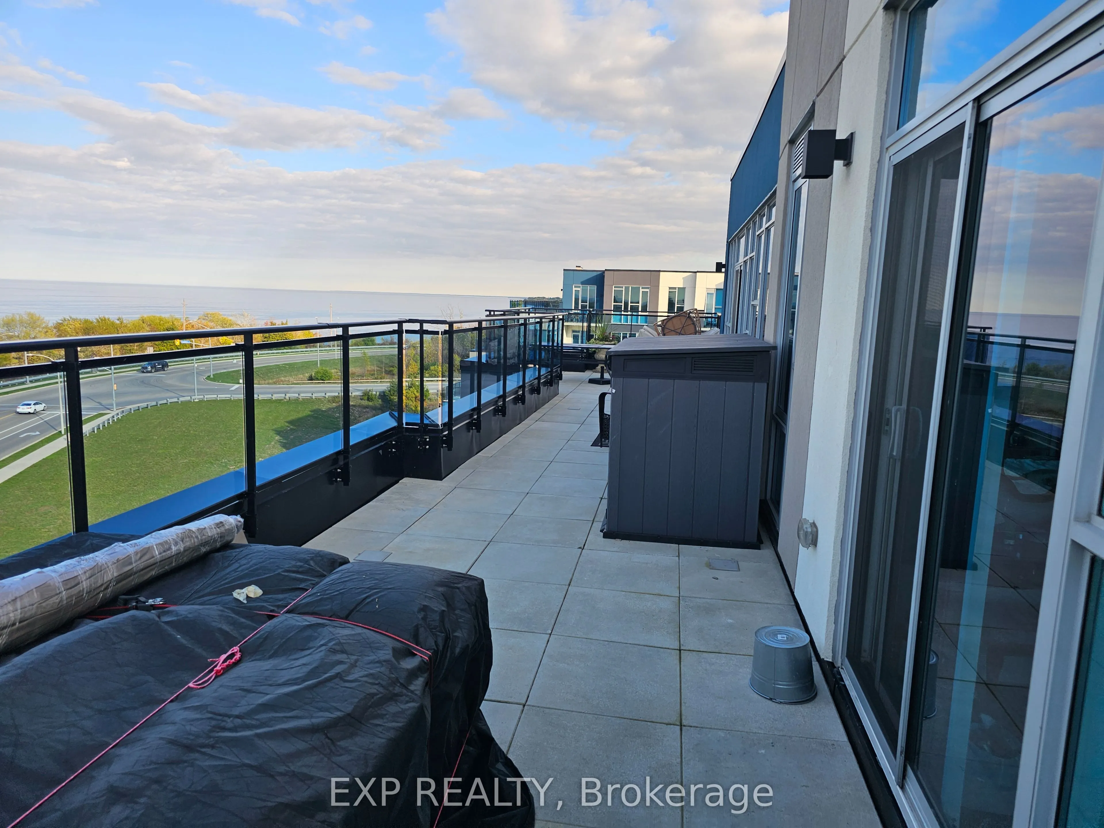 16 Concord Place, #640