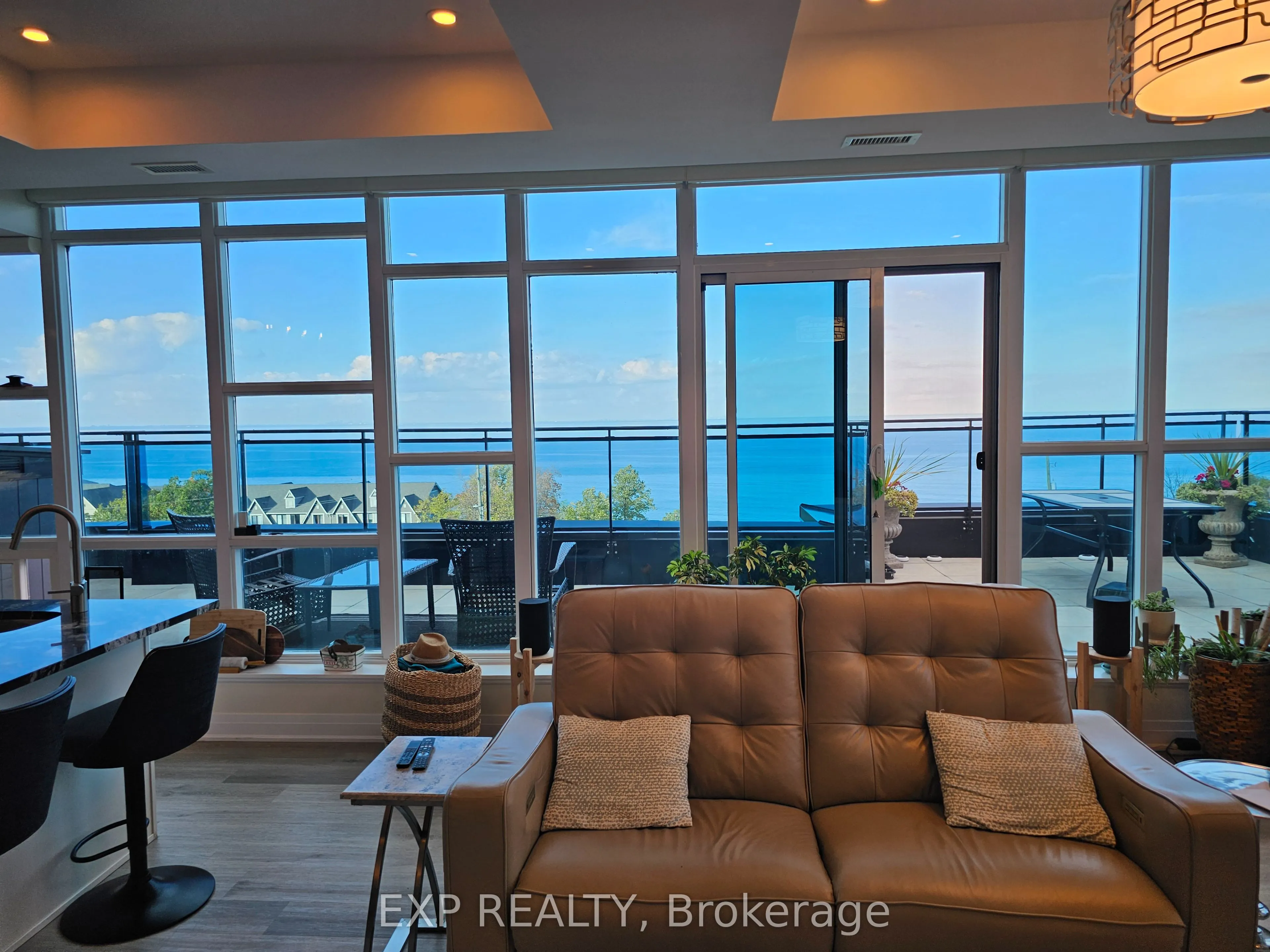 16 Concord Place, #640