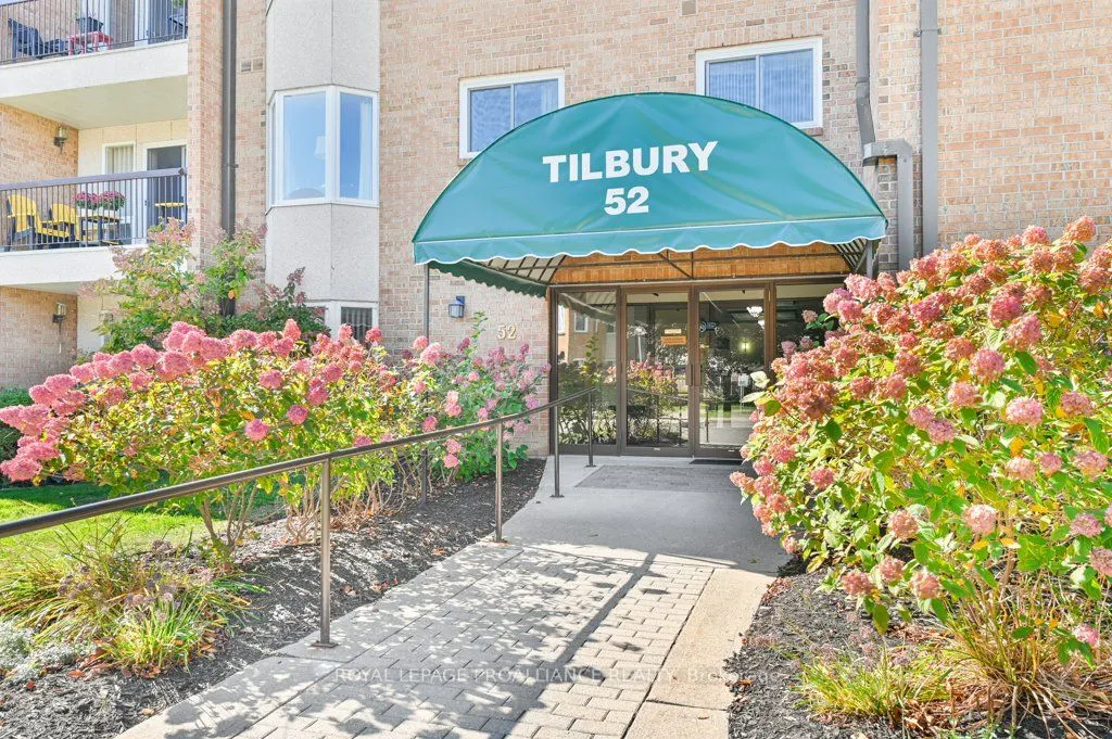 52 Tripp Boulevard, #121